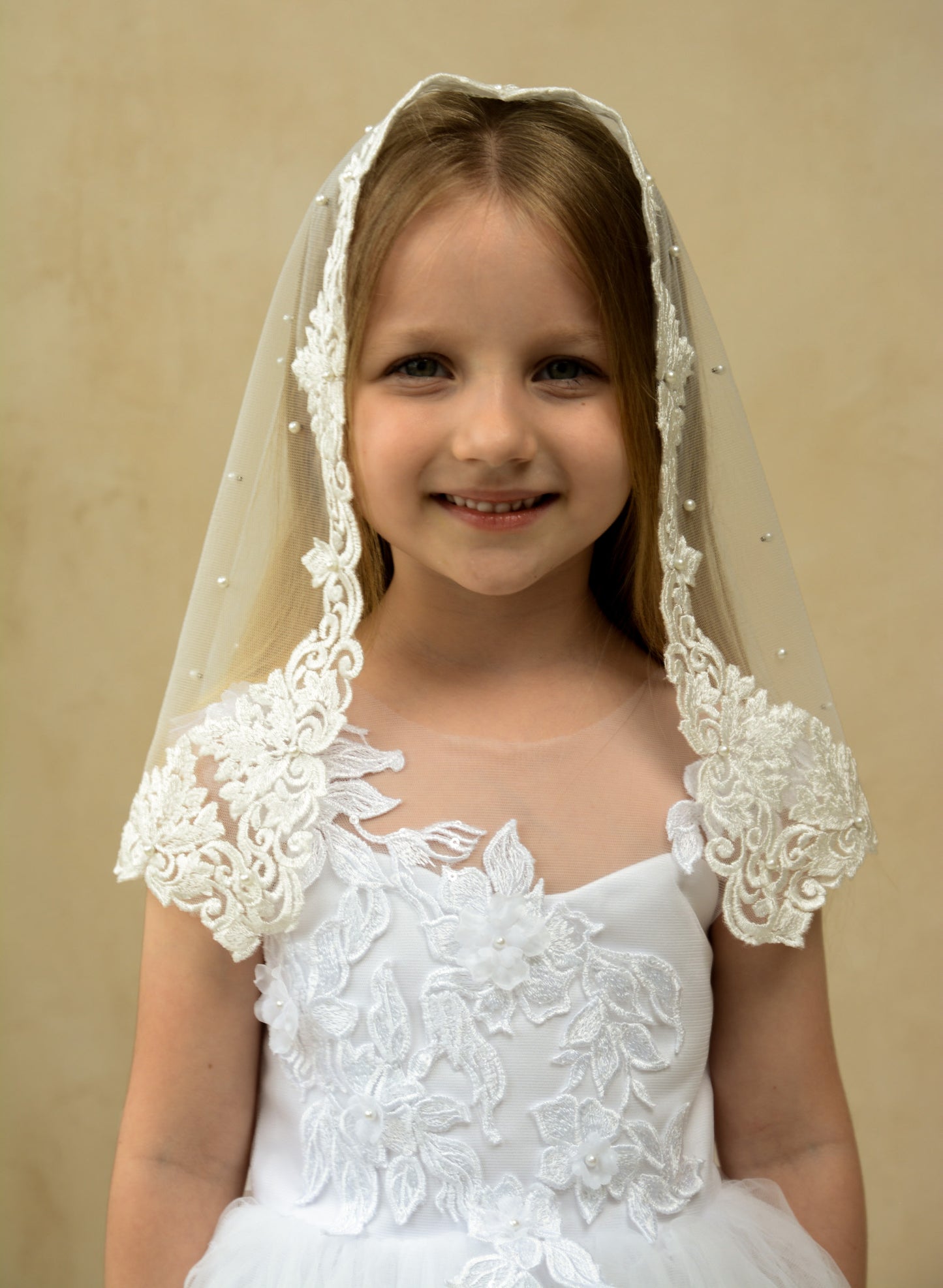 CHILD PEARL VEIL