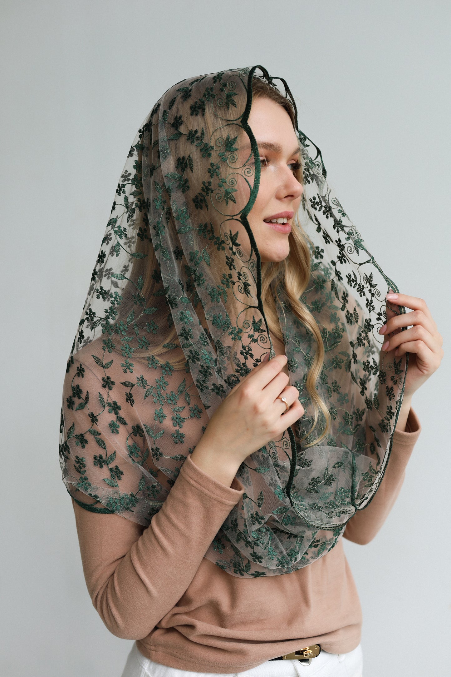 Green Infinity Mantilla - MariaVeils