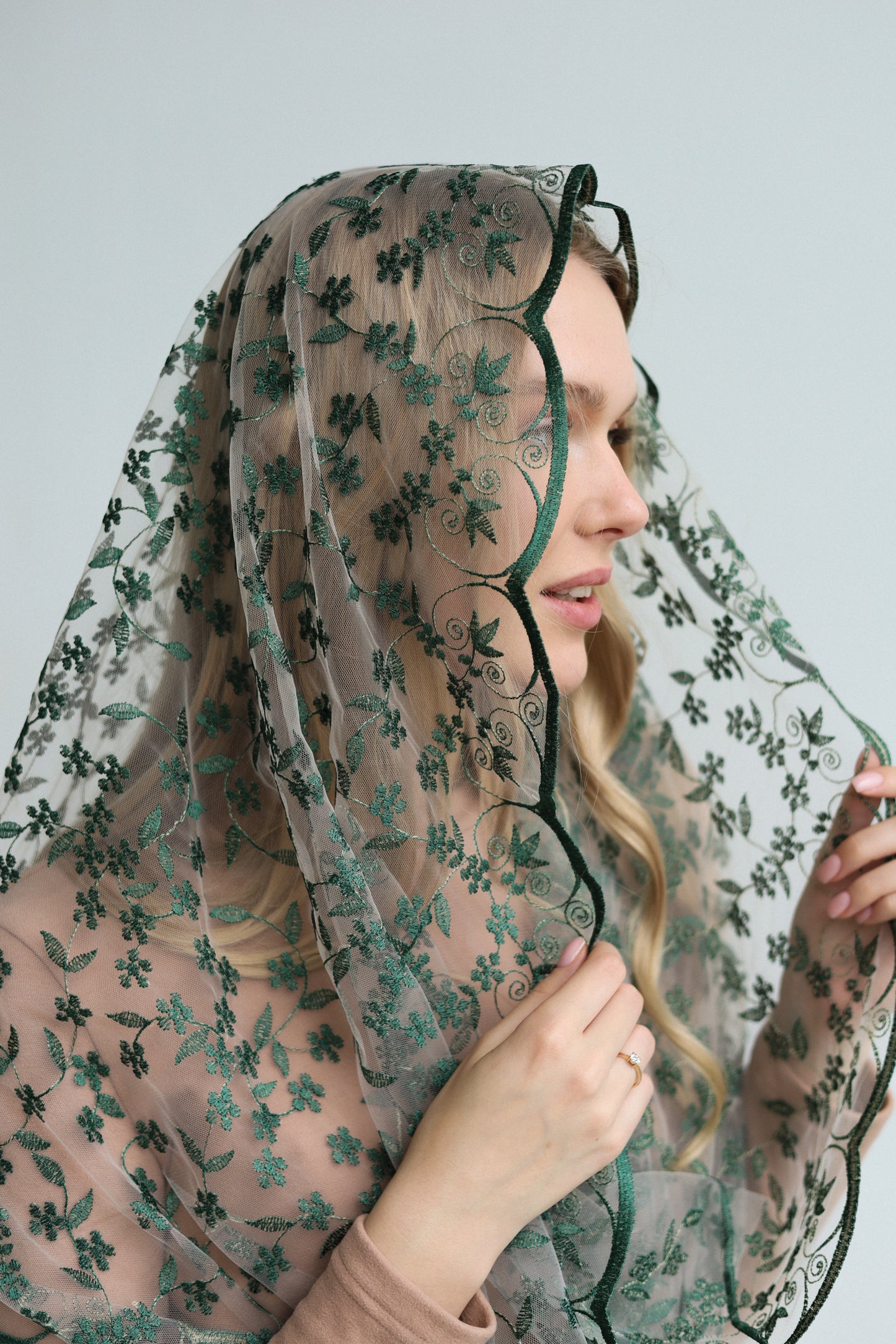 Green Infinity Mantilla - MariaVeils