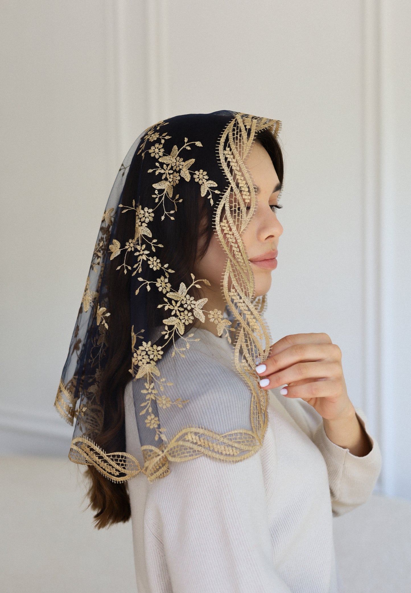 NEW GOLD & BLUE VEIL