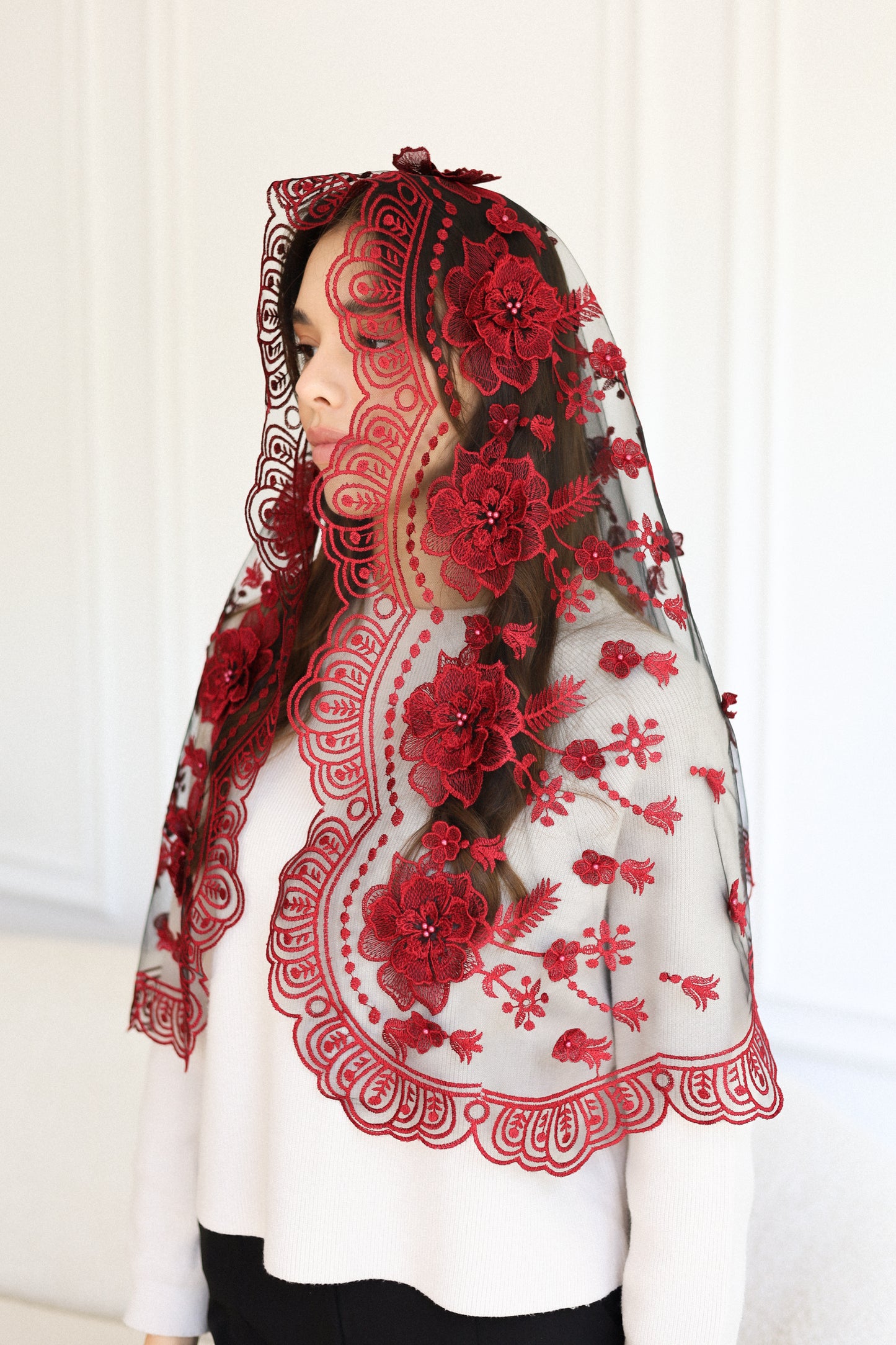 NEW 3D BURGDUNDY MANTILLA