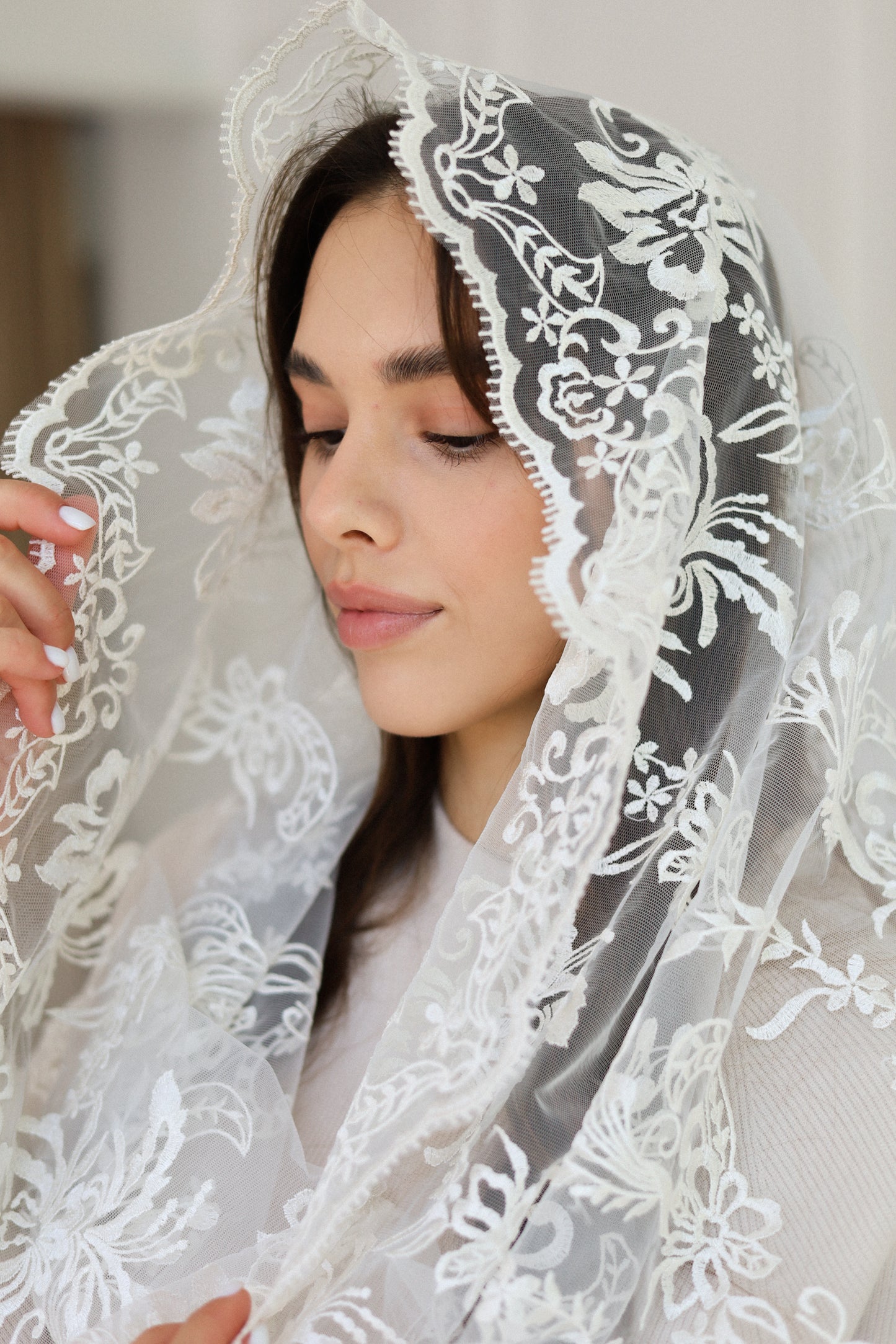 IVORY INFINITY MANTILLA