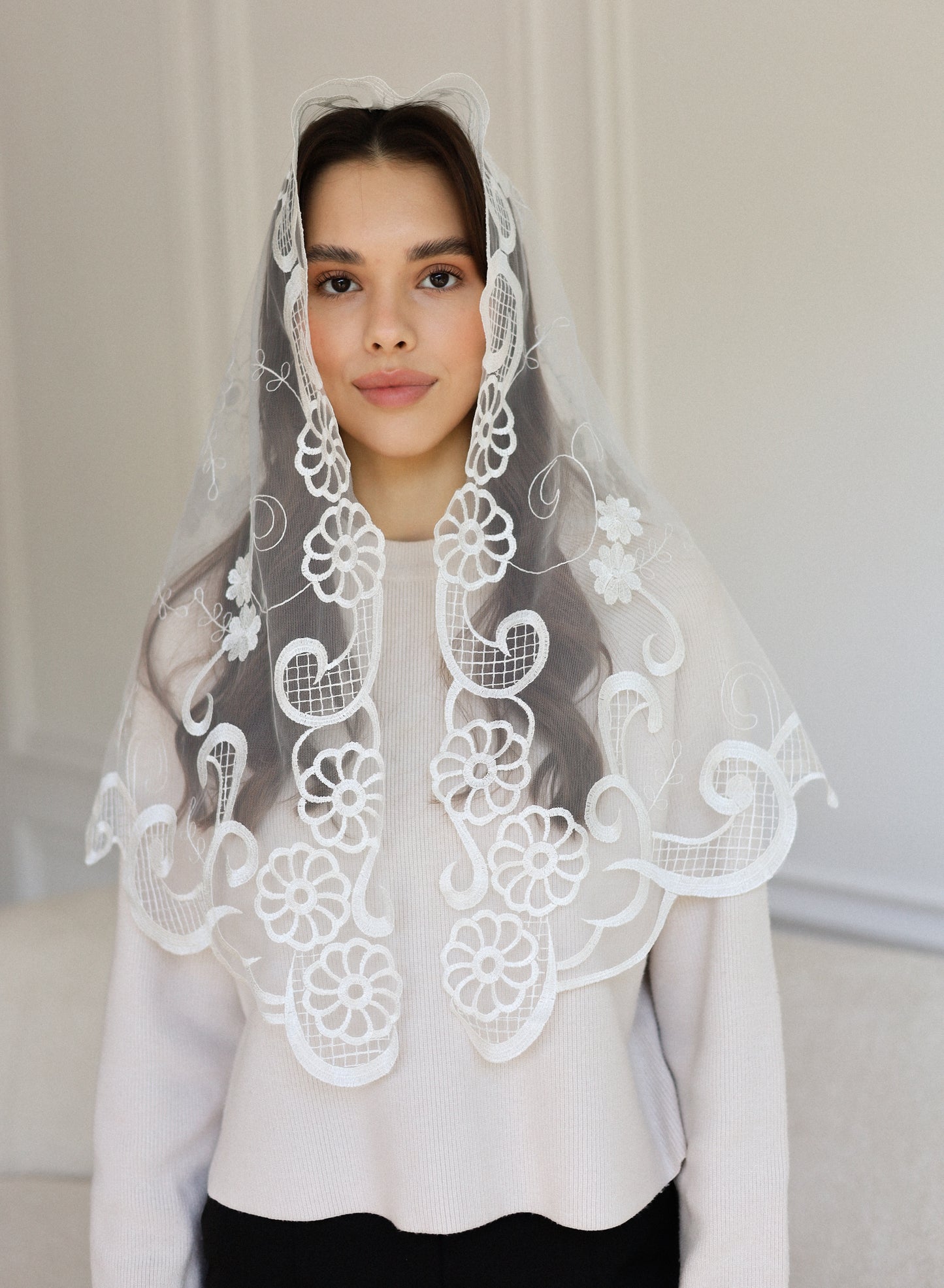 LONG FLORAL VEIL