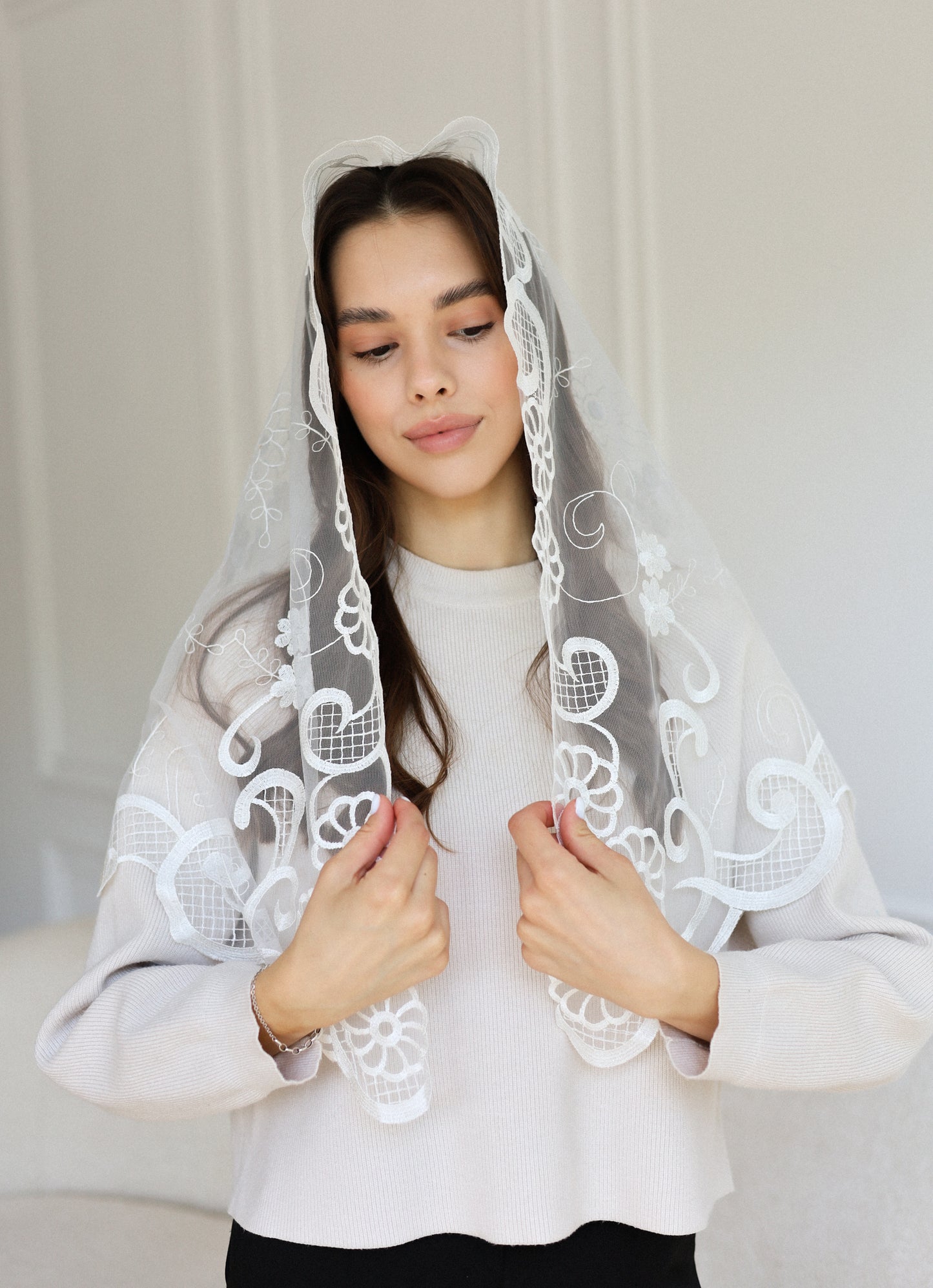 LONG FLORAL VEIL