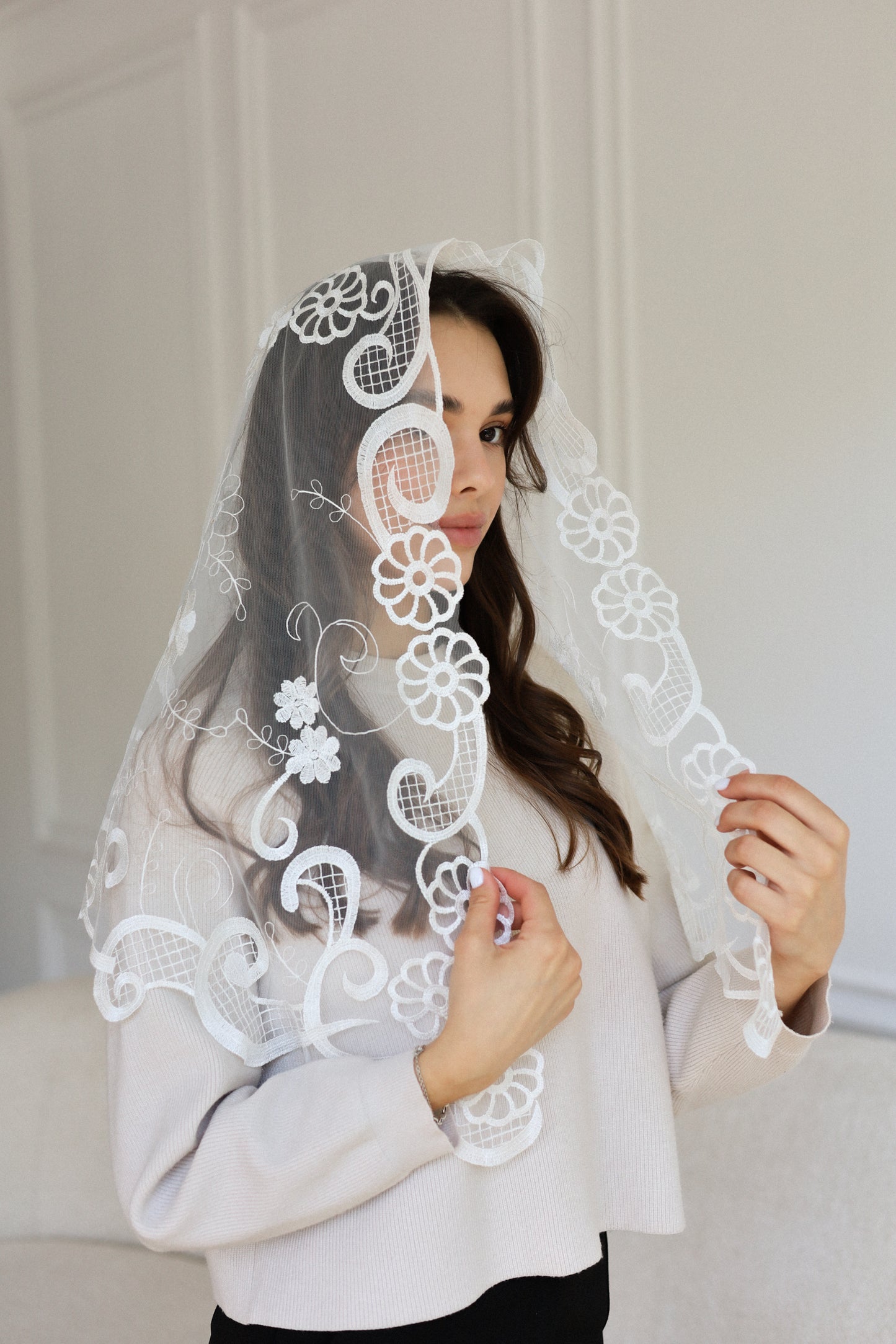 LONG FLORAL VEIL