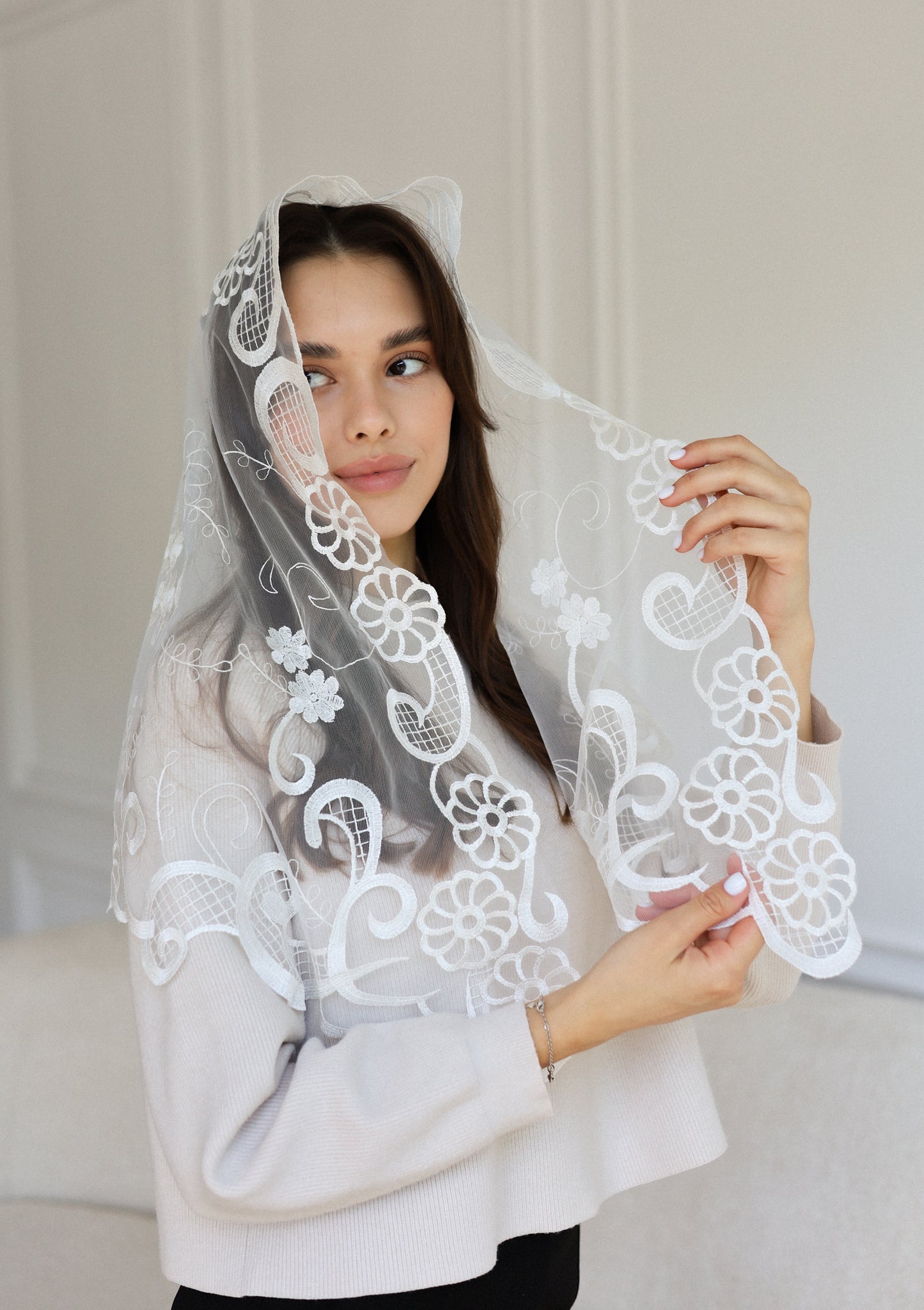 LONG FLORAL VEIL