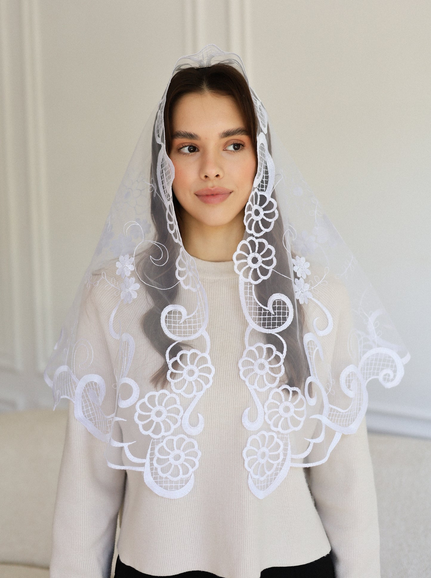 LONG FLORAL VEIL