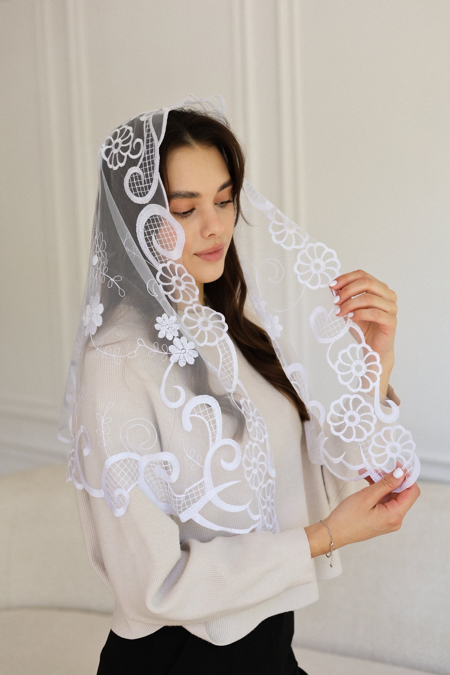 LONG FLORAL VEIL