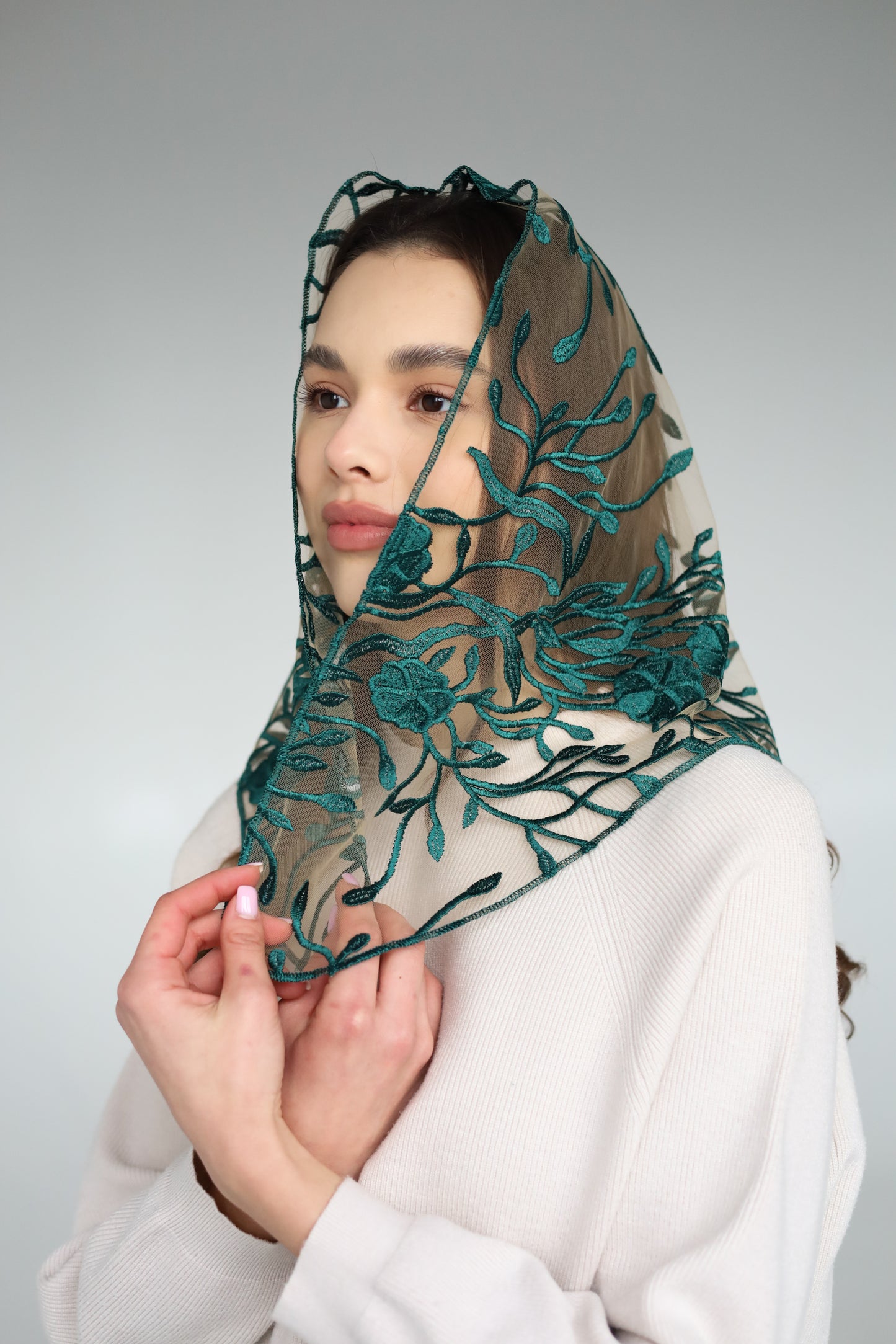 GREEN TRIANGLE VEIL - MariaVeils