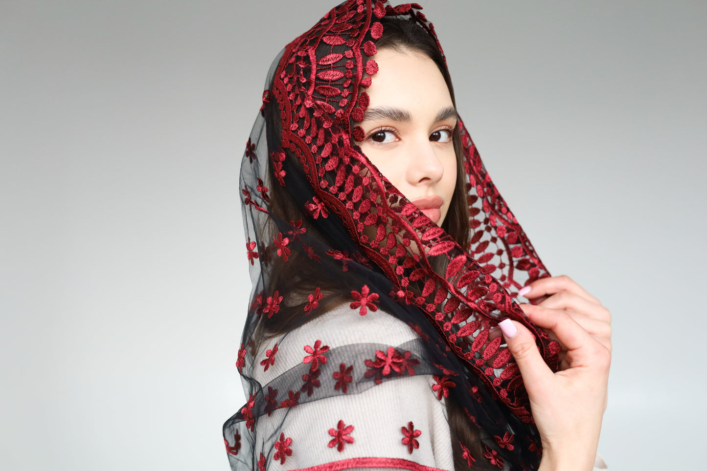 INIFNITY RED MANTILLA