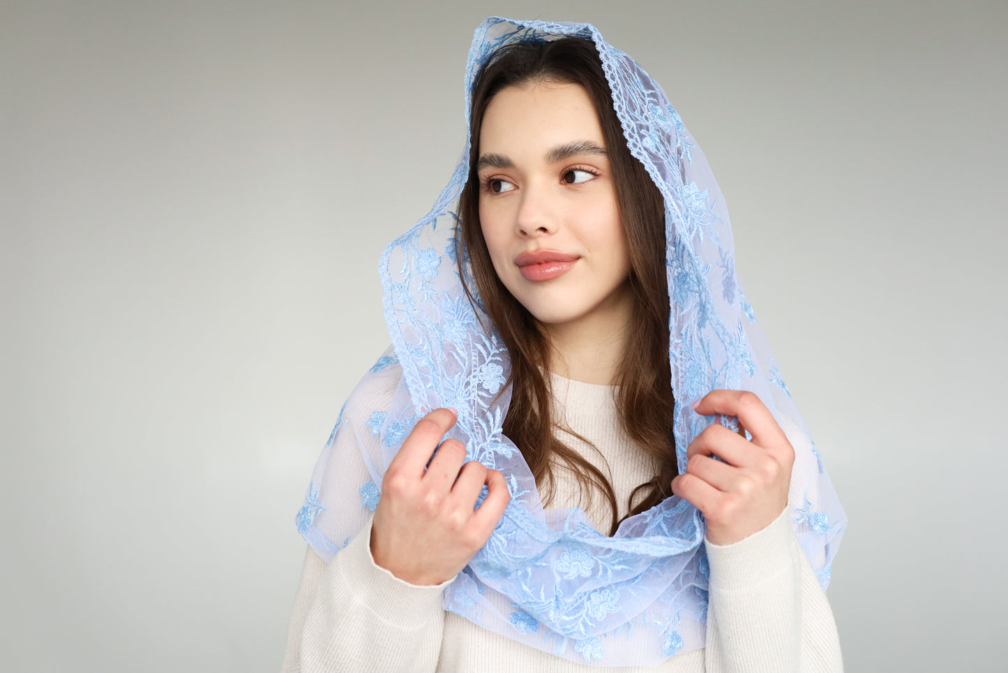 LIGHT BLUE INFINITY VEIL
