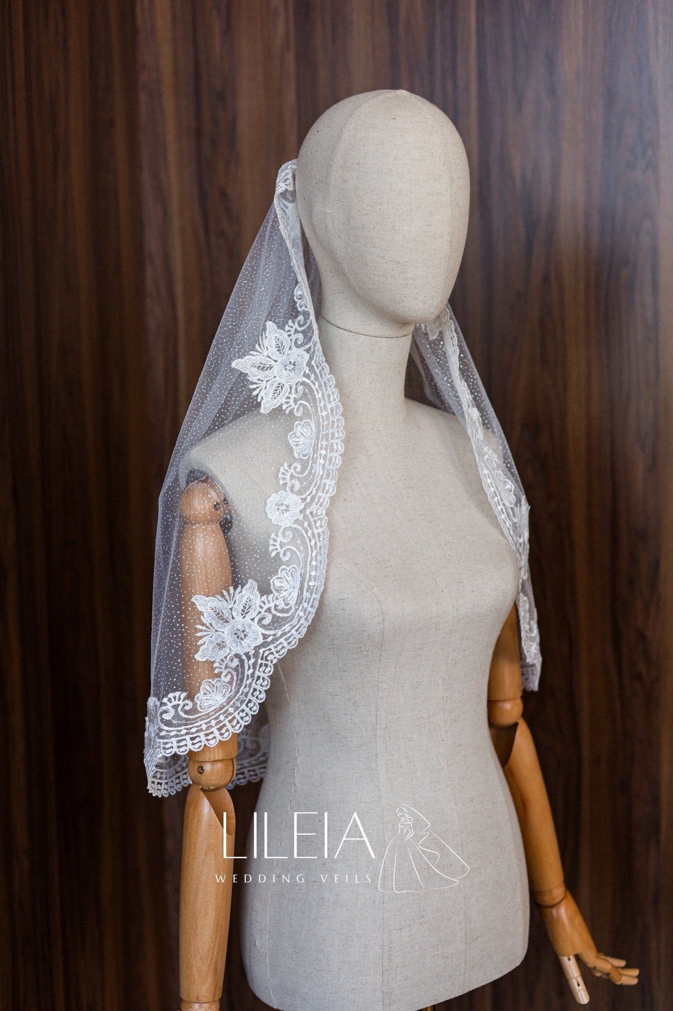 PEYTON WEDDING VEIL - MariaVeils