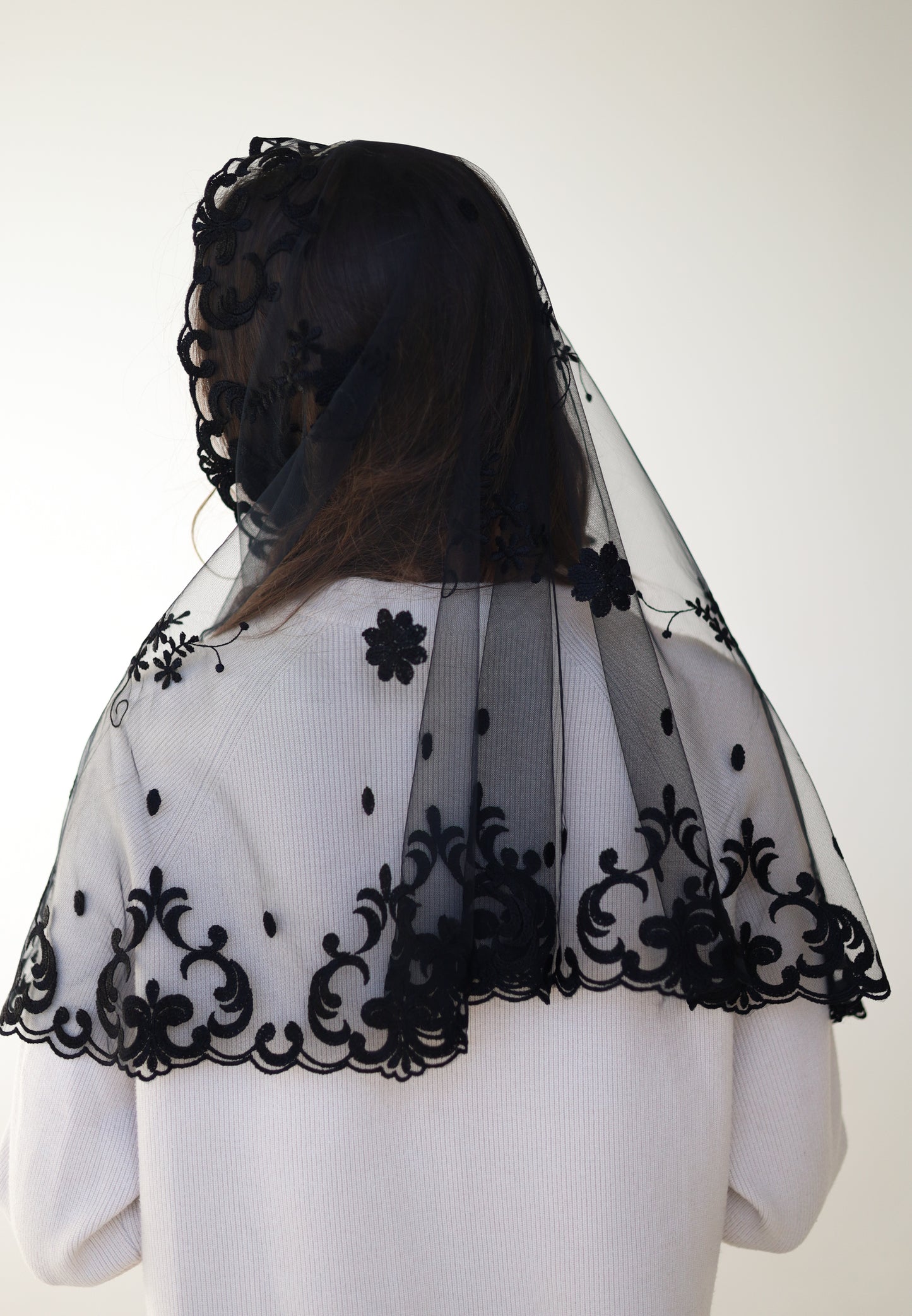 LONG FLORAL MANTILLA - MariaVeils