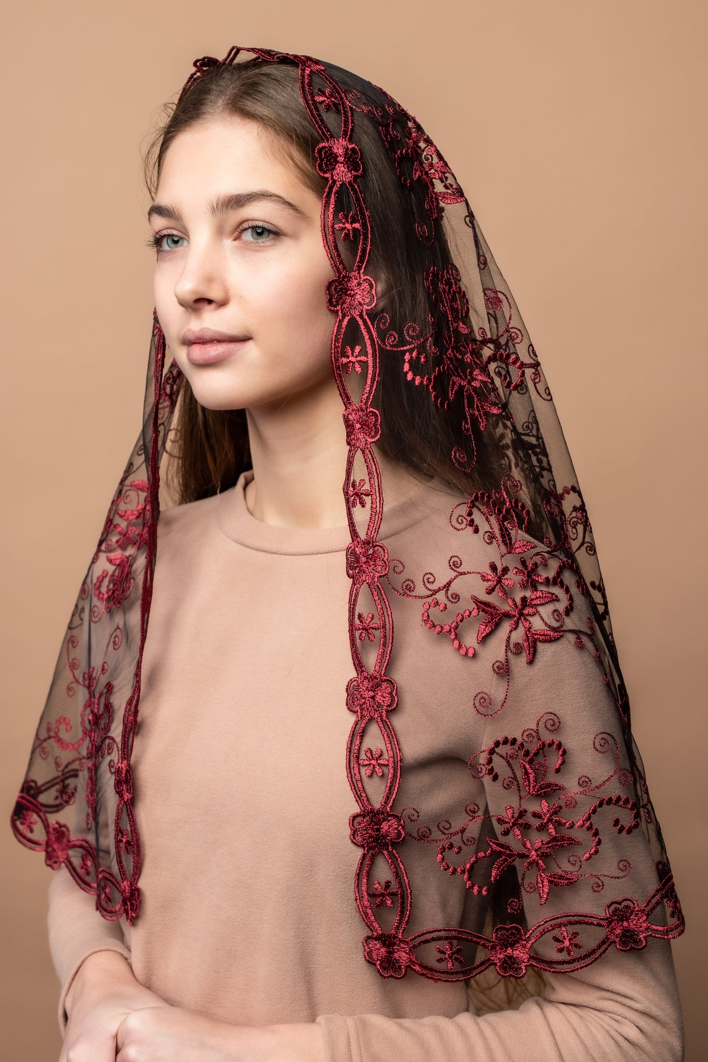 LONG BLACK MANTILLA - MariaVeils