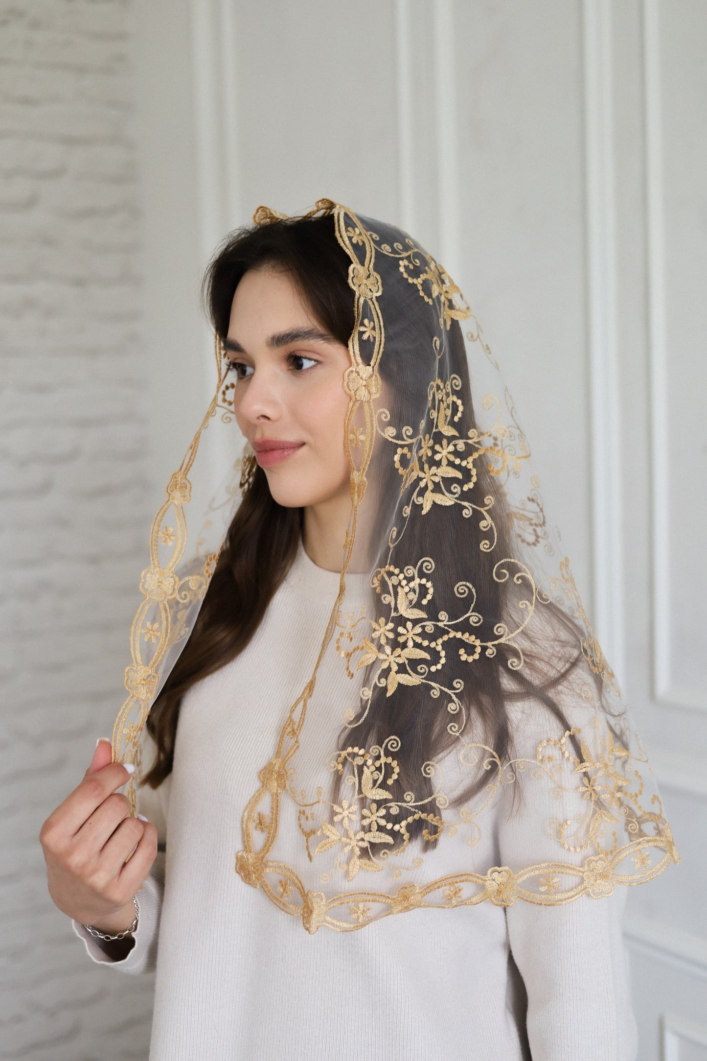 LONG BLACK MANTILLA - MariaVeils