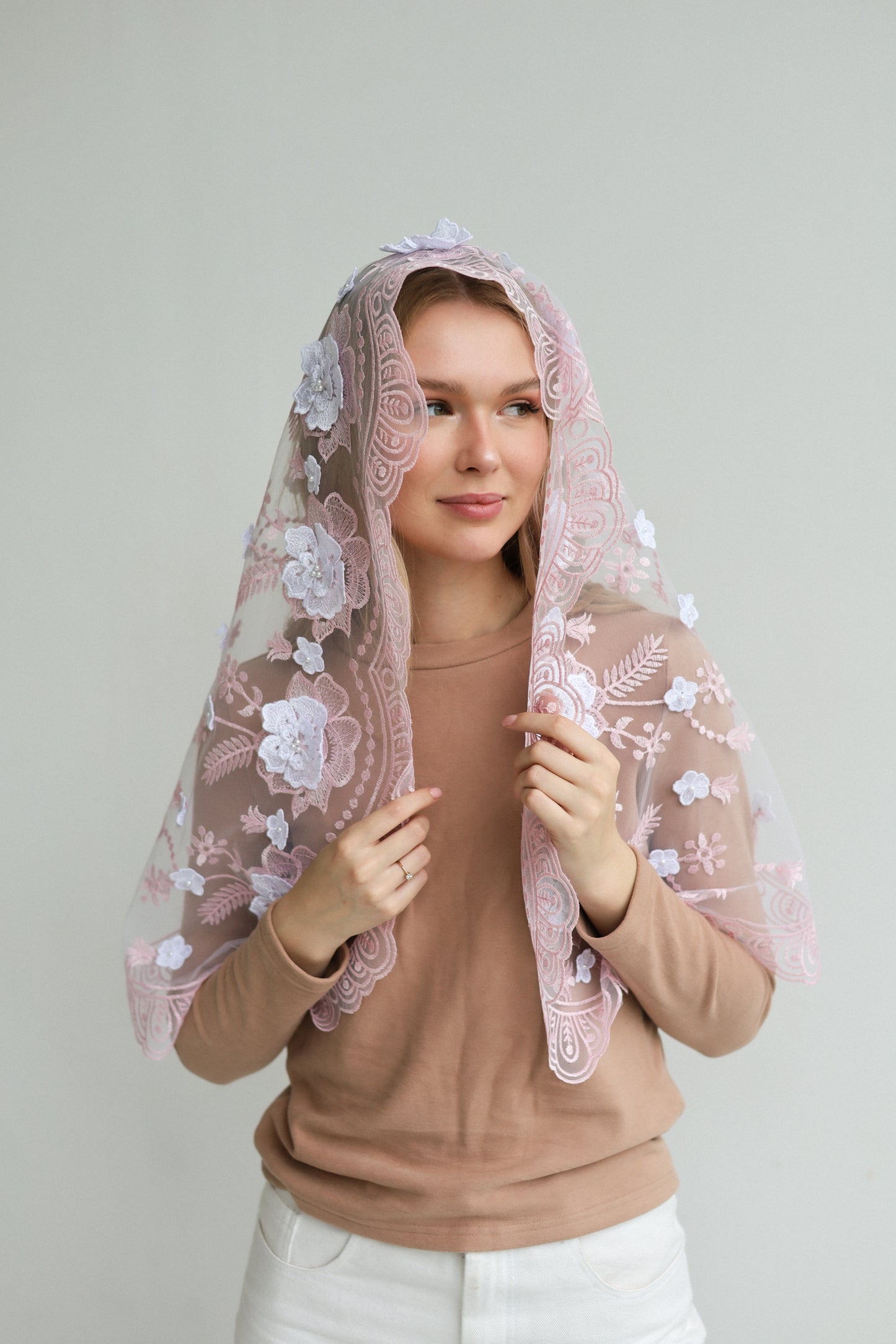 3D FLORAL MANTILLA - MariaVeils