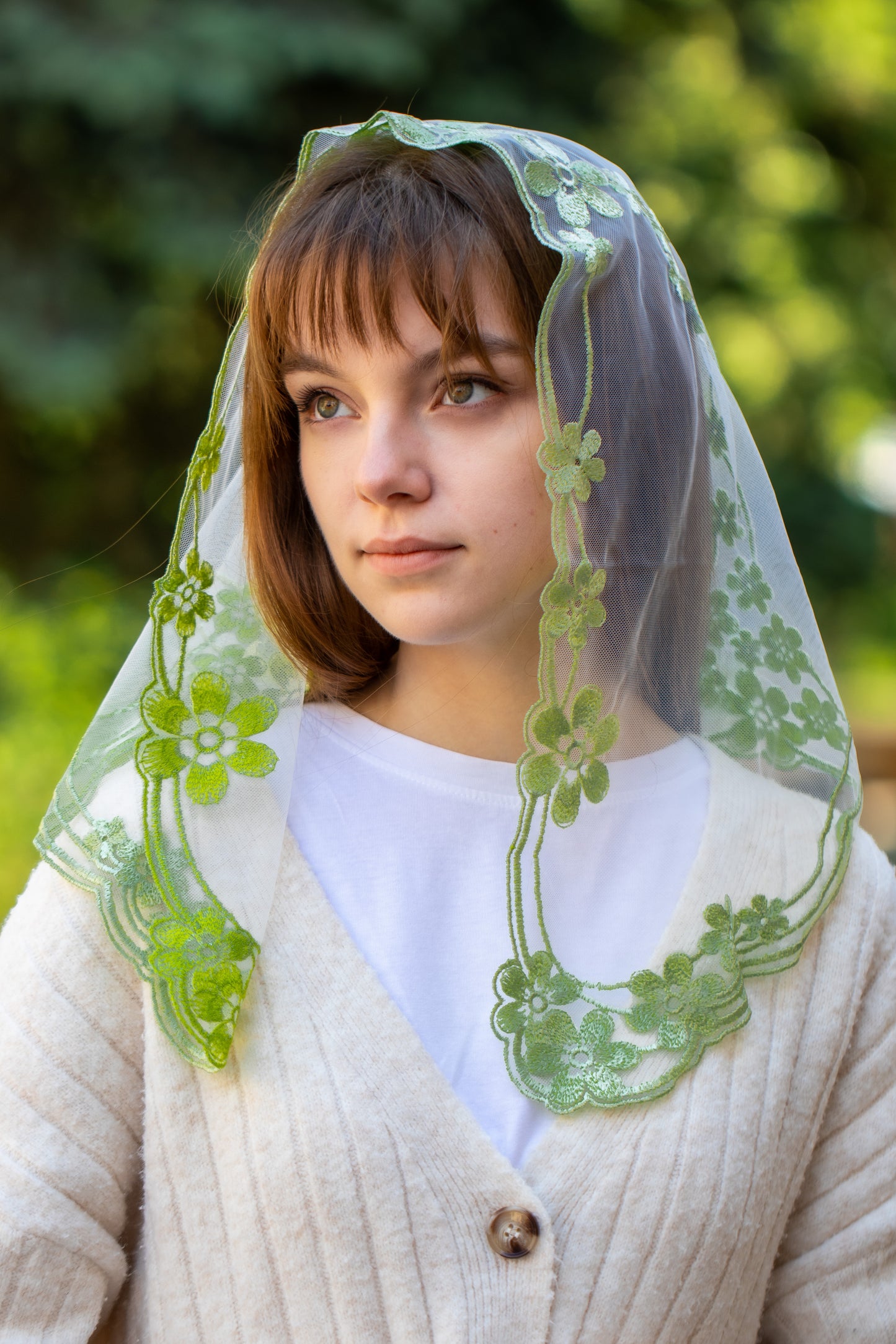 GREY FLORAL VEIL - MariaVeils
