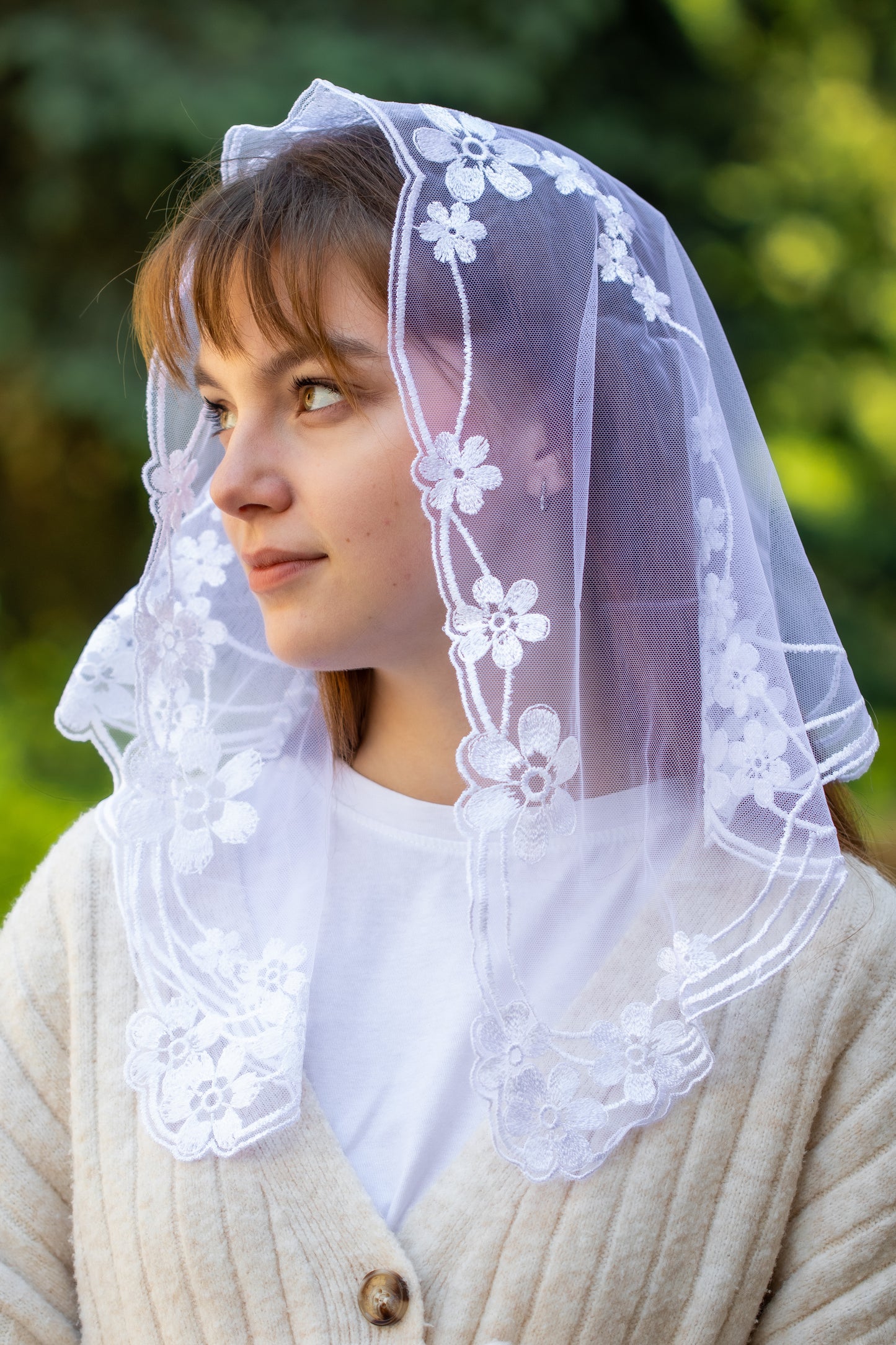 GREY FLORAL VEIL - MariaVeils
