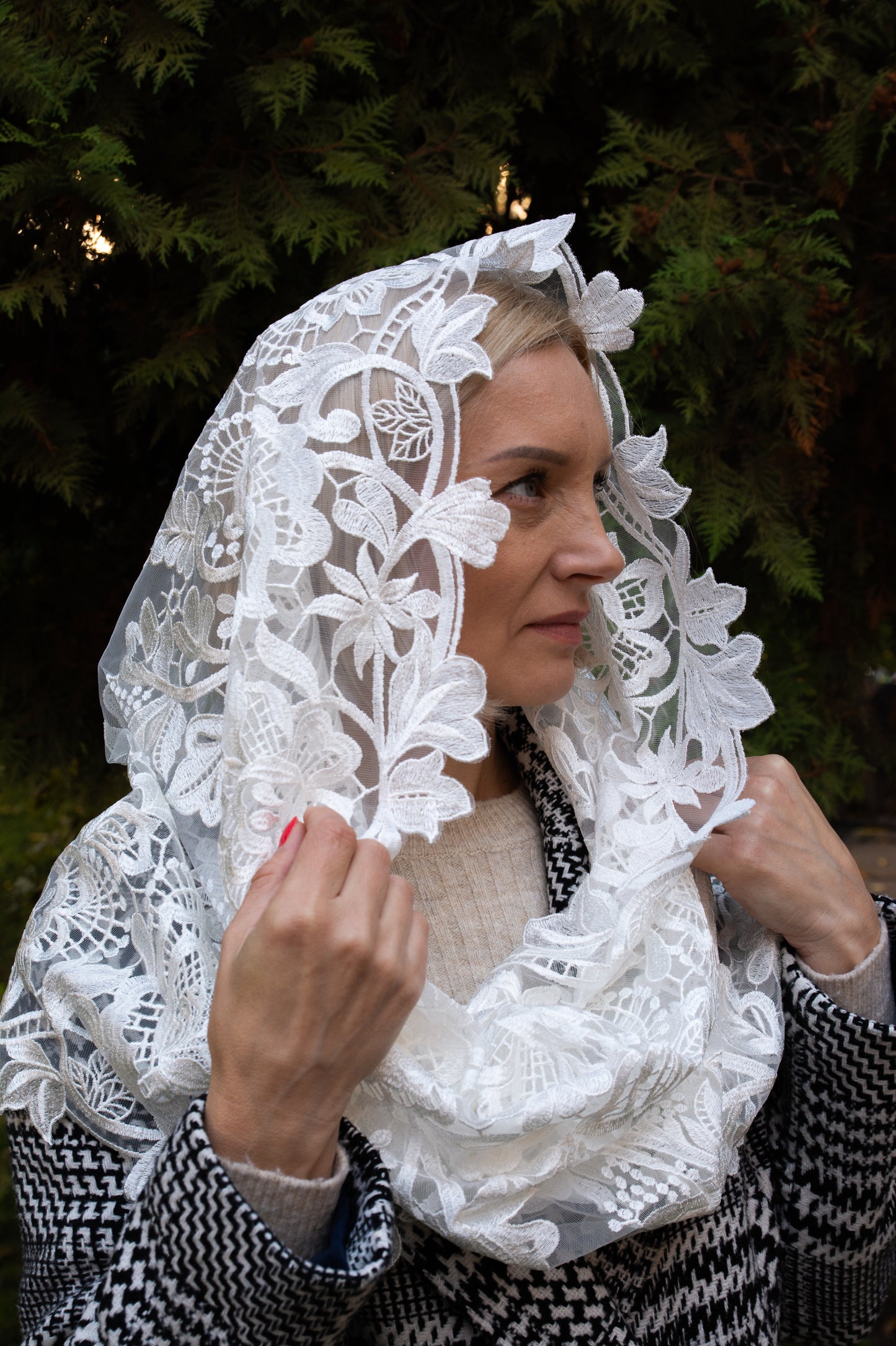 NEW!! Floral Infinity Mantilla - MariaVeils