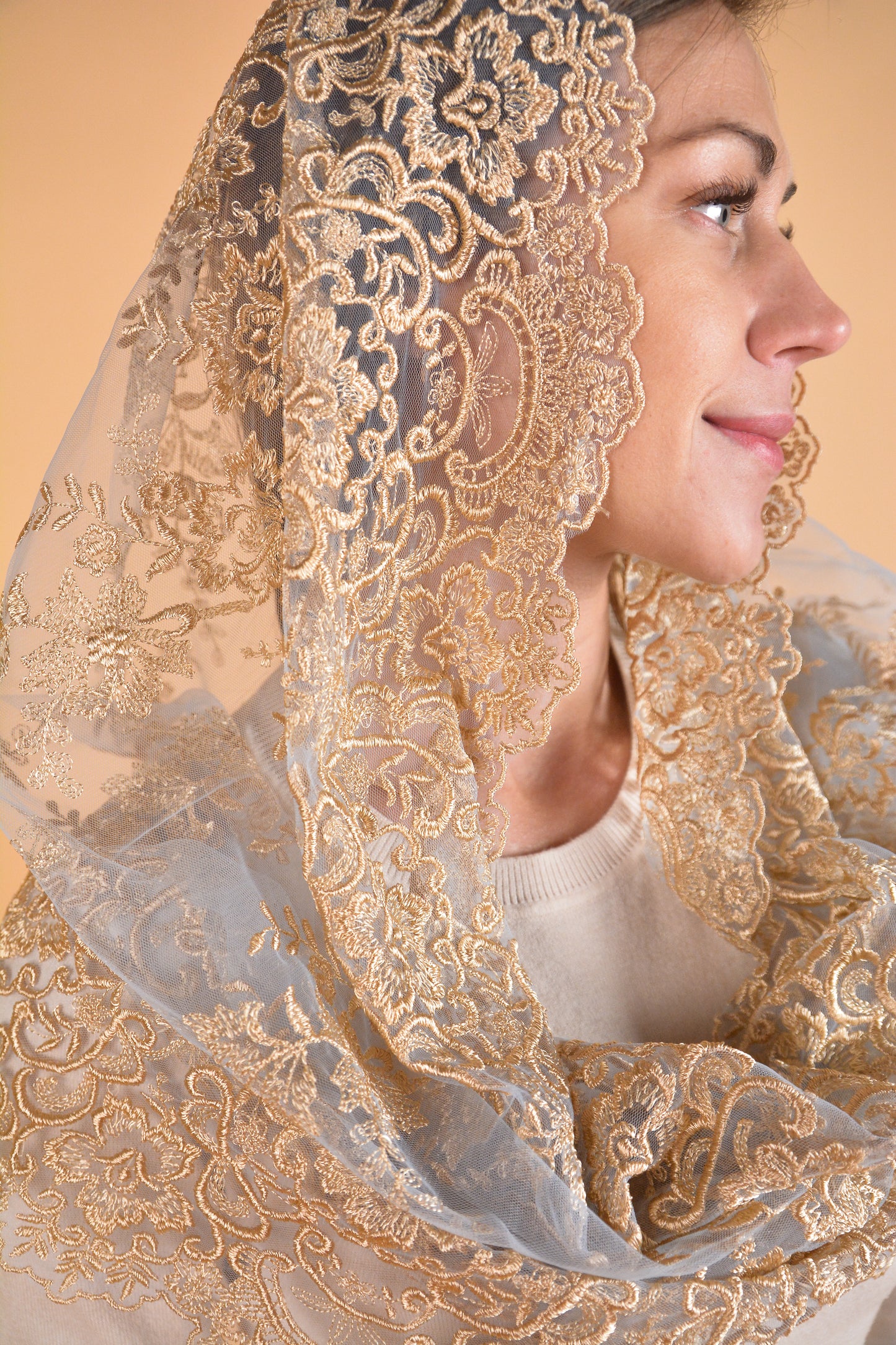 New! Infinity Mantilla