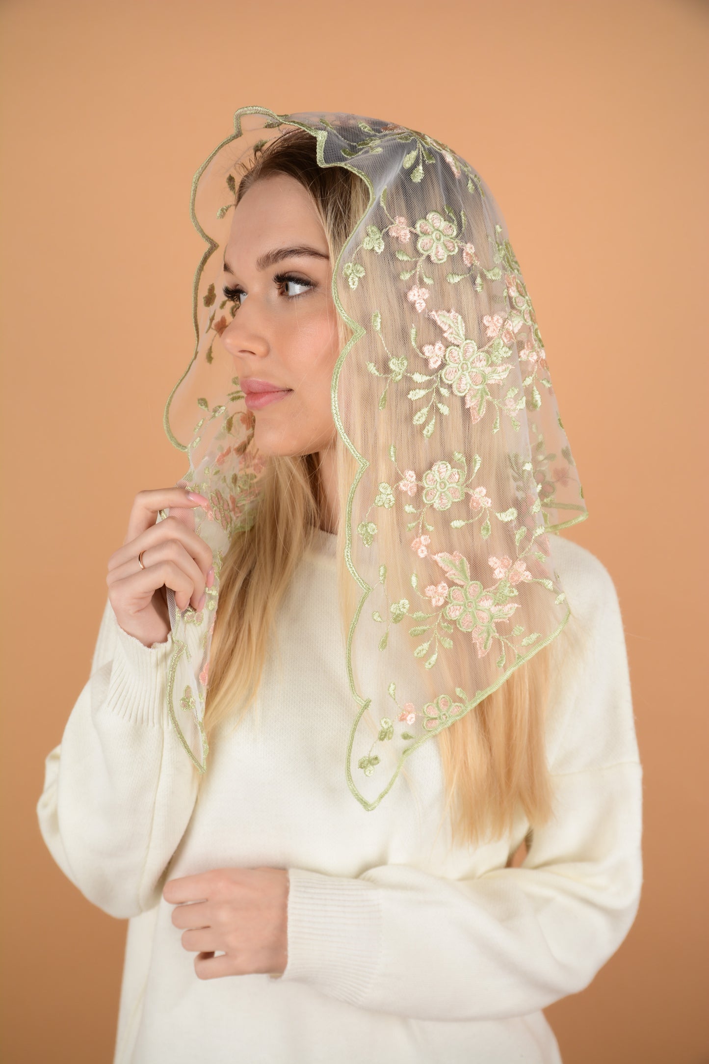 PEACH & PISTACHIO FLORAL VEIL - MariaVeils