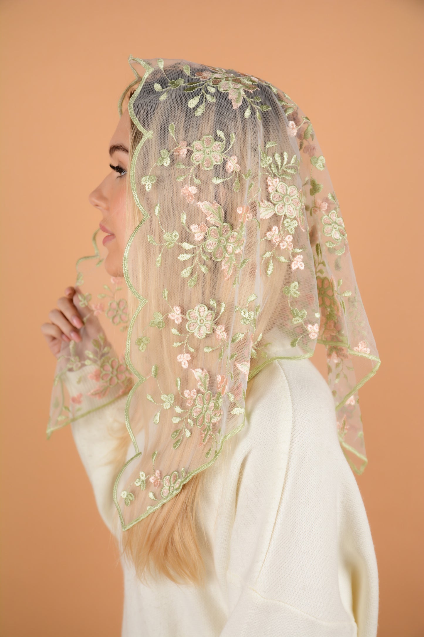 PEACH & PISTACHIO FLORAL VEIL - MariaVeils