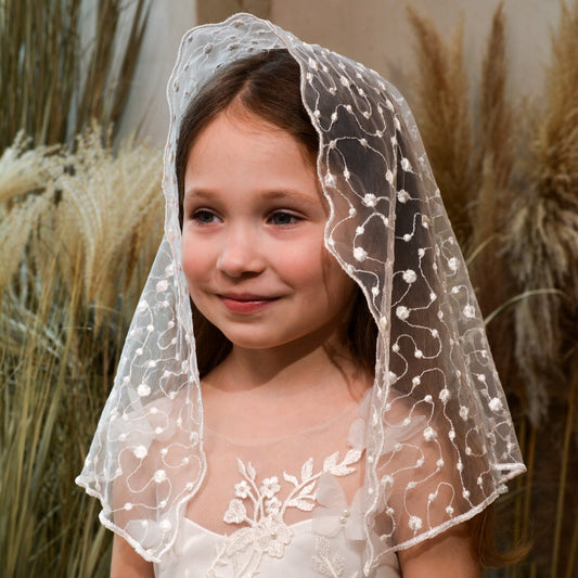 IVORY SHORT MANTILLA