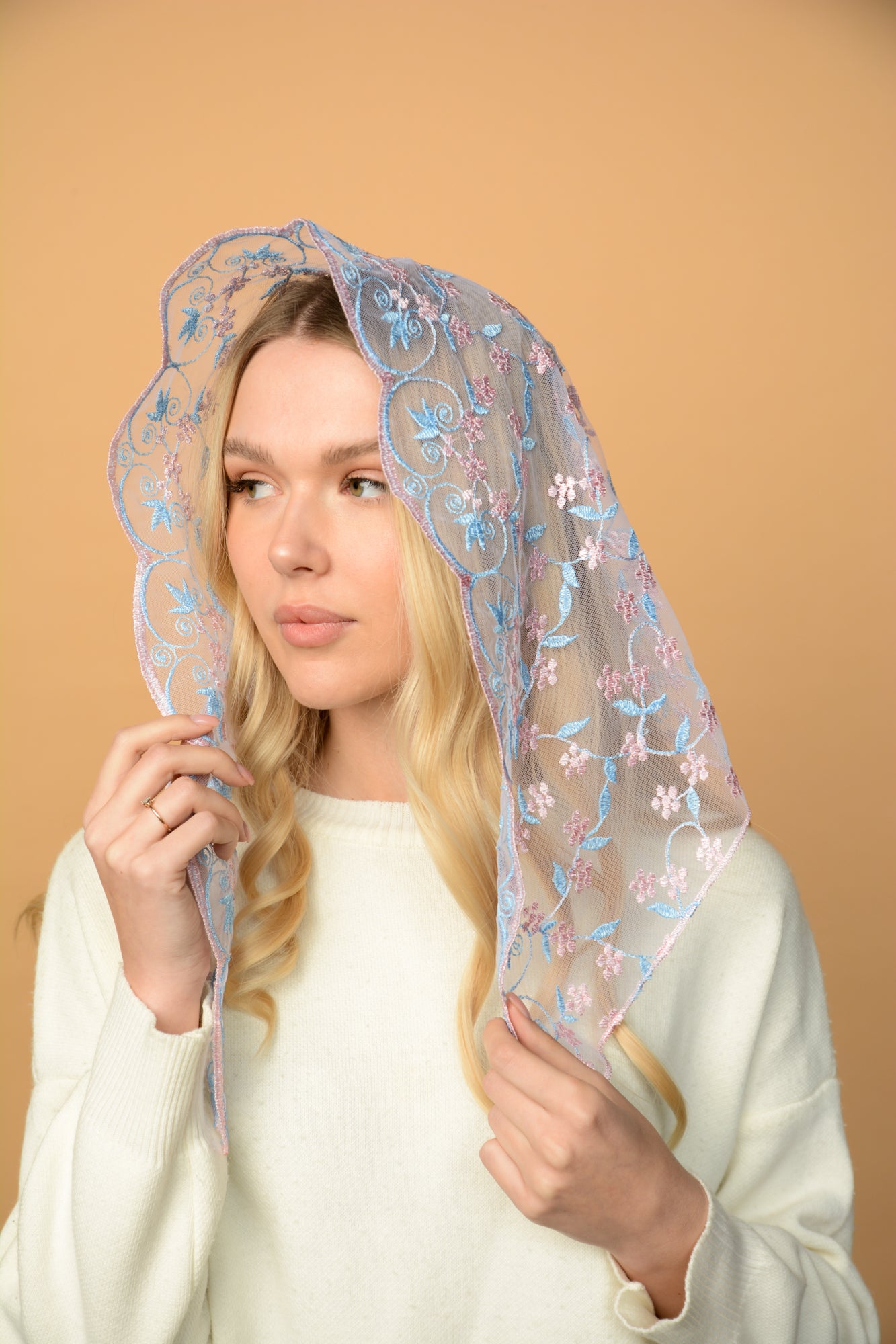 PINK & BLUE TRIANGLE VEIL - MariaVeils