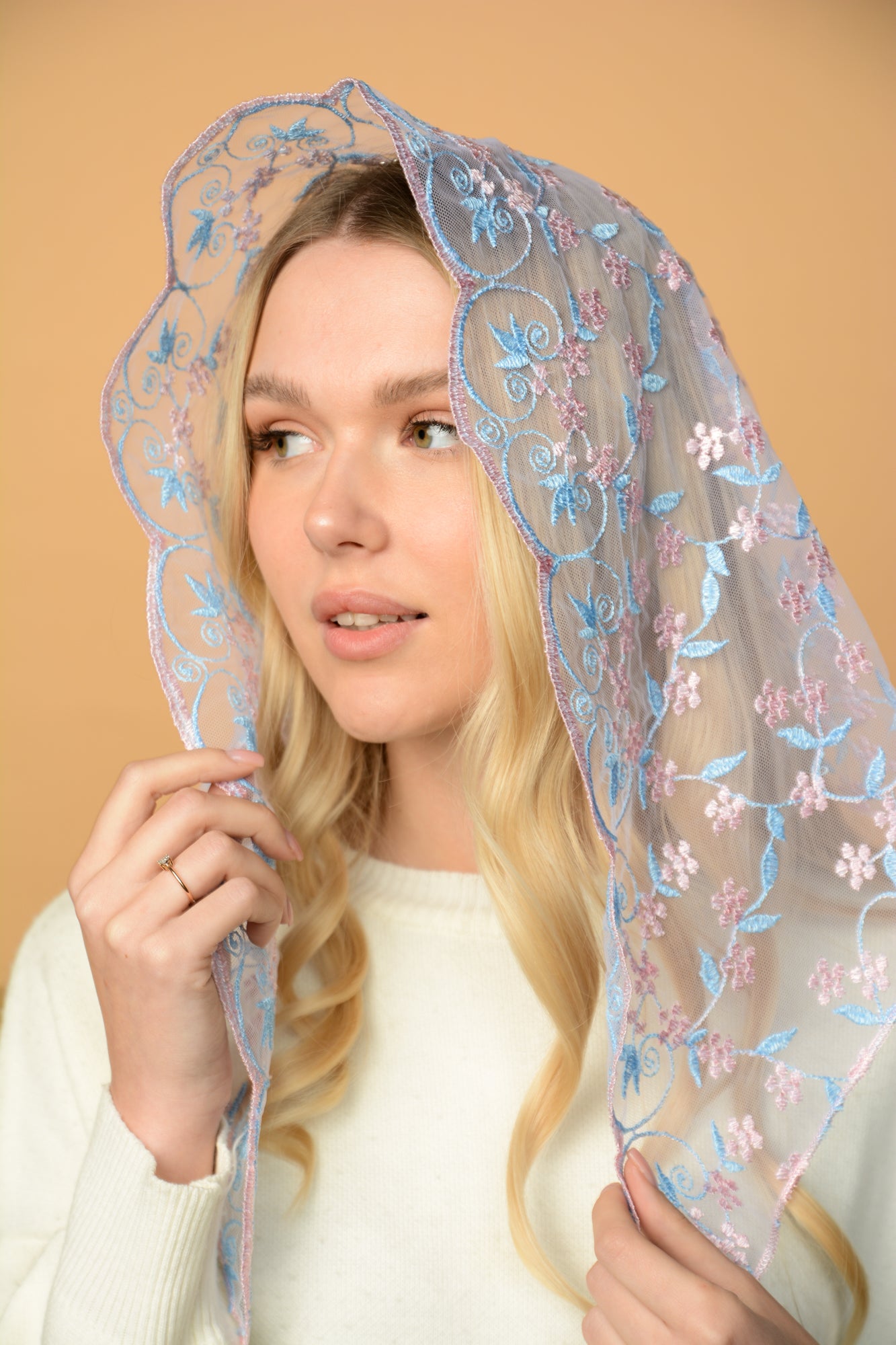 PINK & BLUE TRIANGLE VEIL - MariaVeils