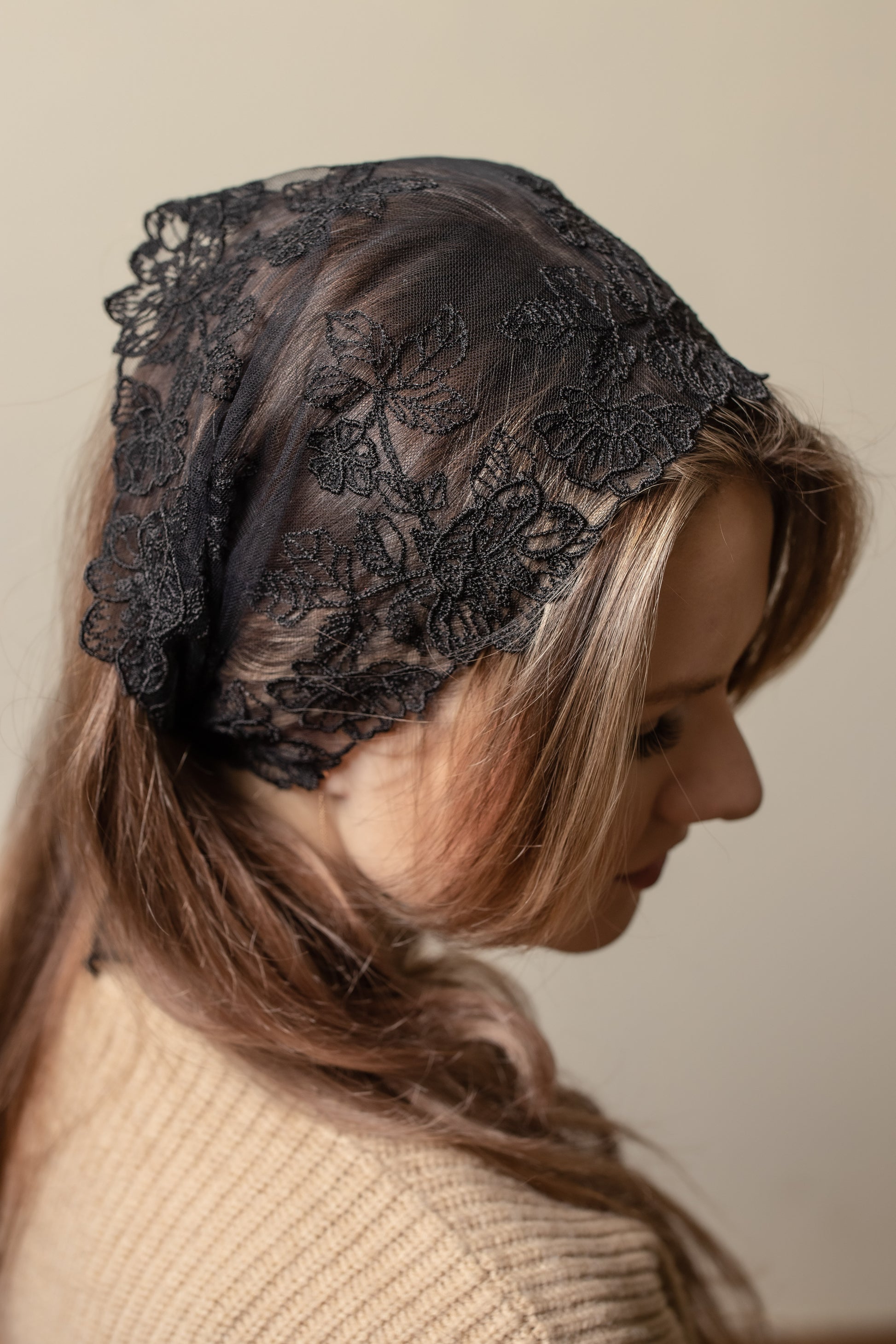 BLACK FLORAL HEAD BAND - MariaVeils