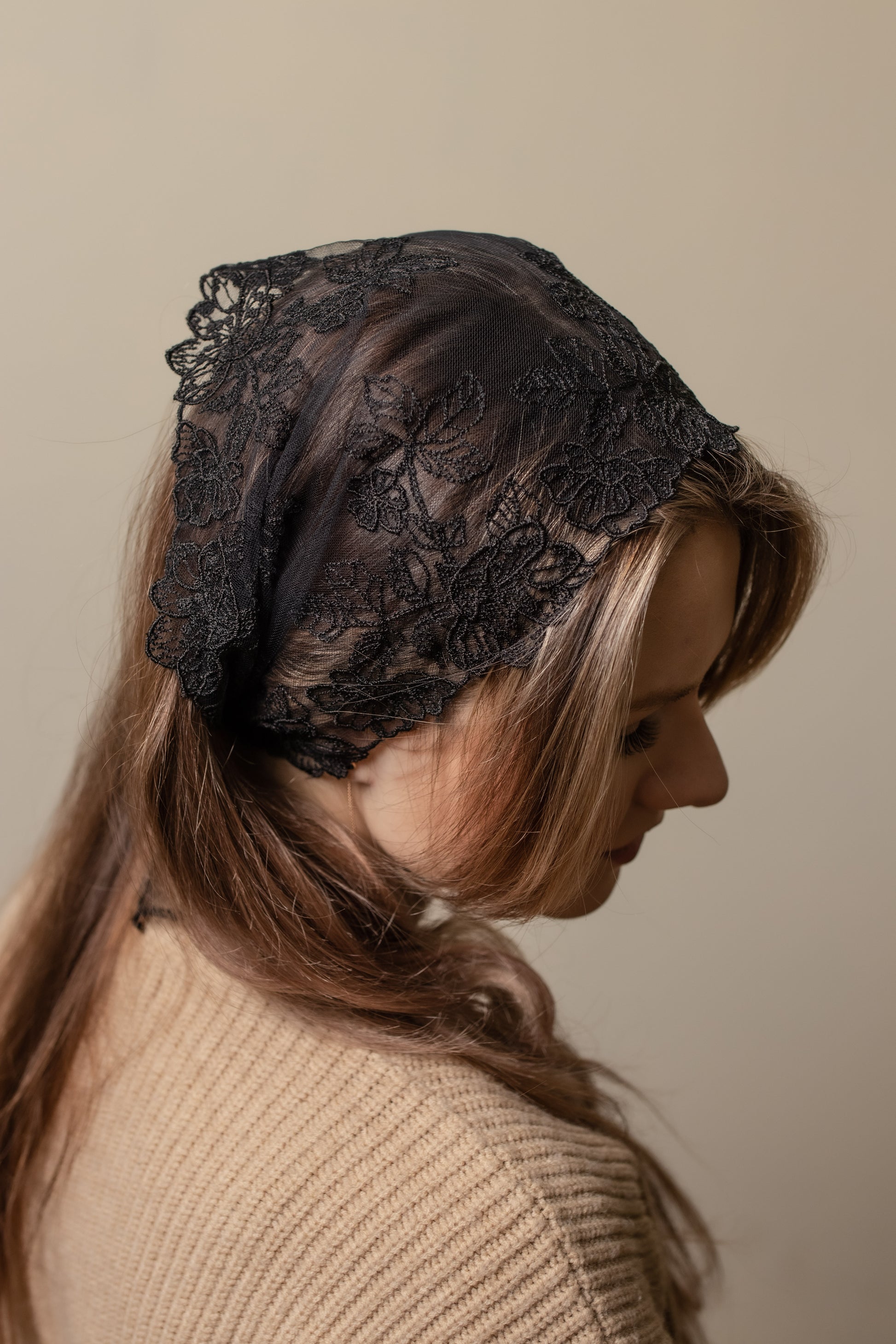 BLACK FLORAL HEAD BAND - MariaVeils