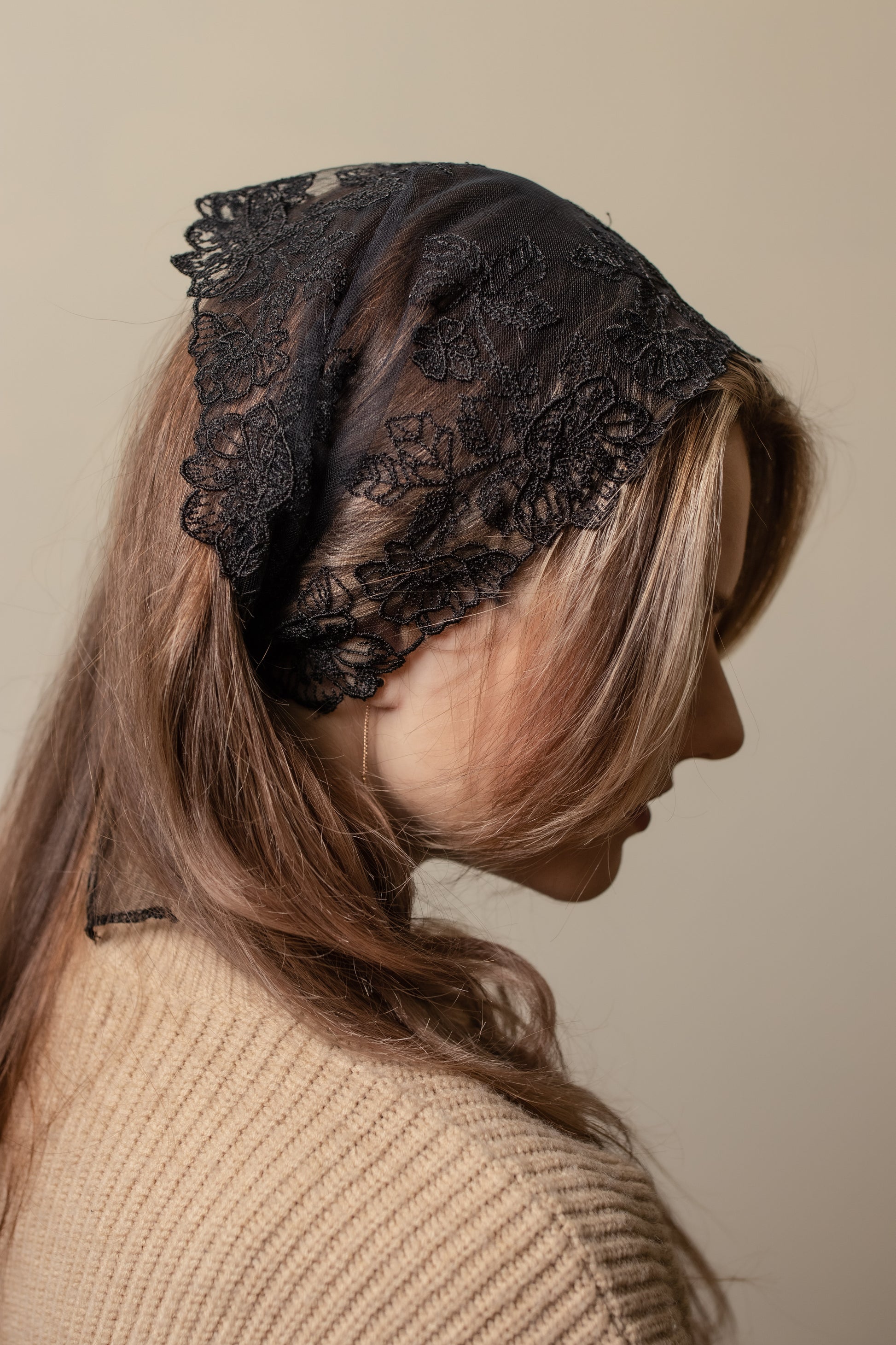 BLACK FLORAL HEAD BAND - MariaVeils