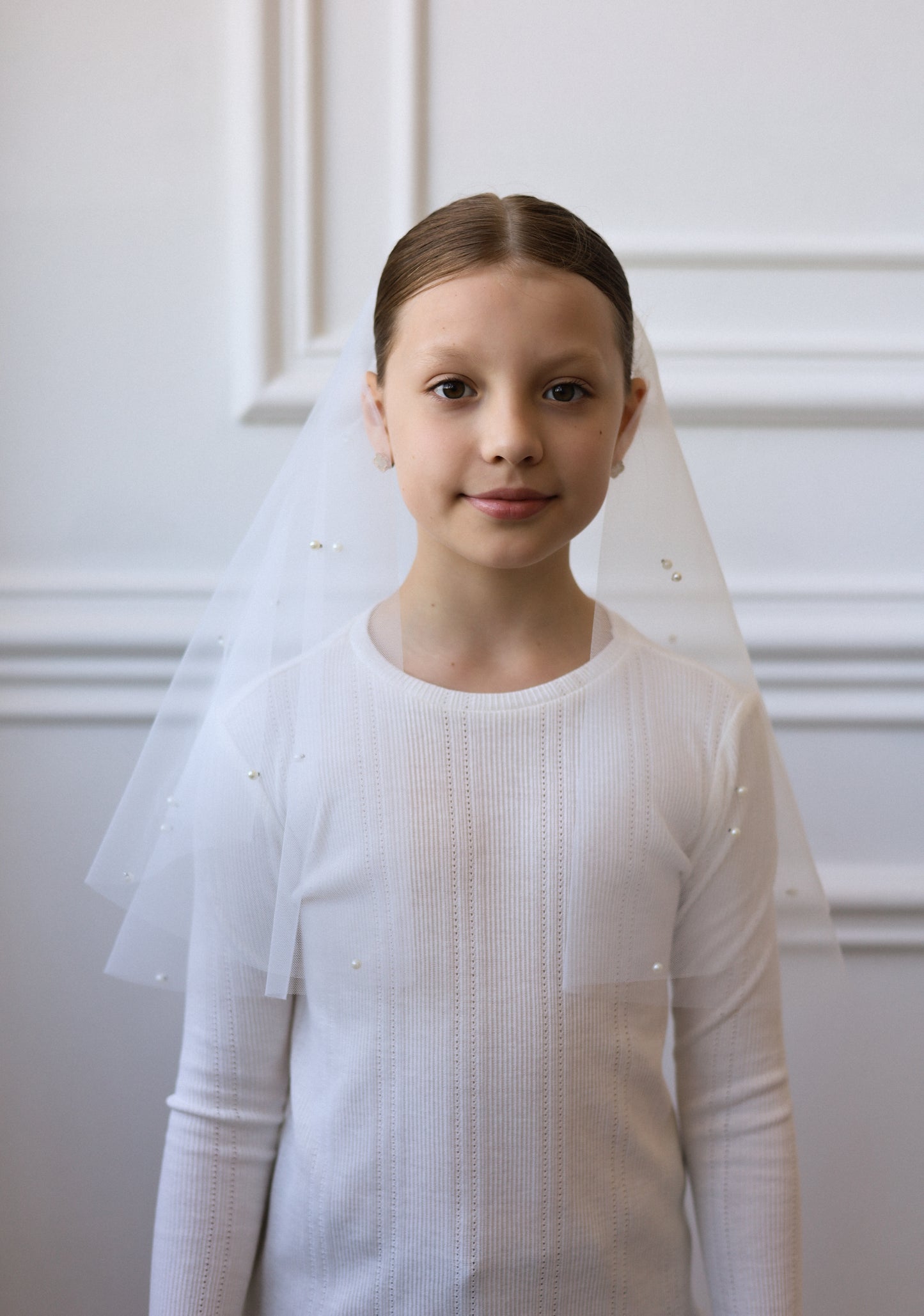 TULLE & PEARL MANTILLA