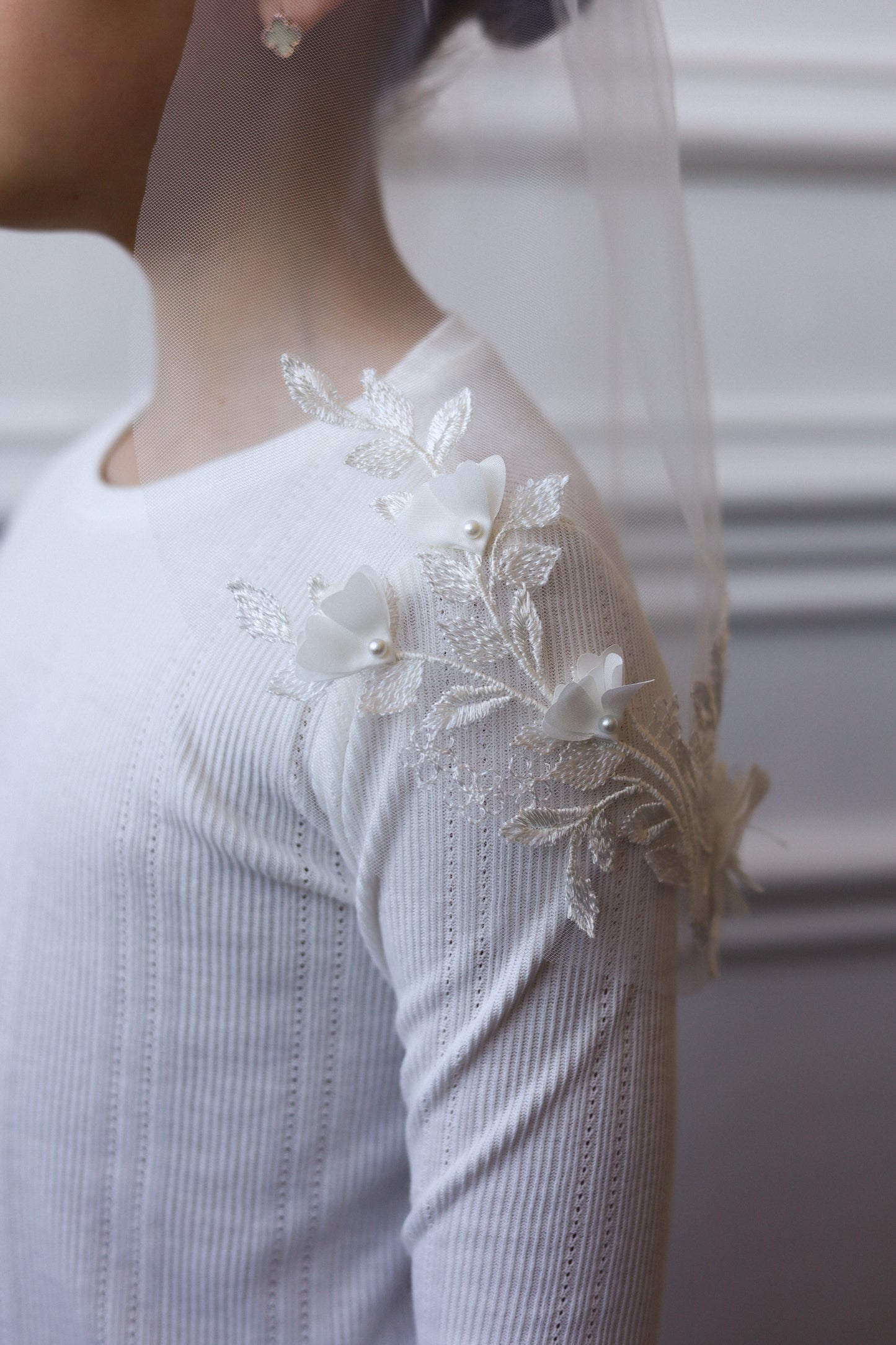 3D FLORAL CHILD VEIL