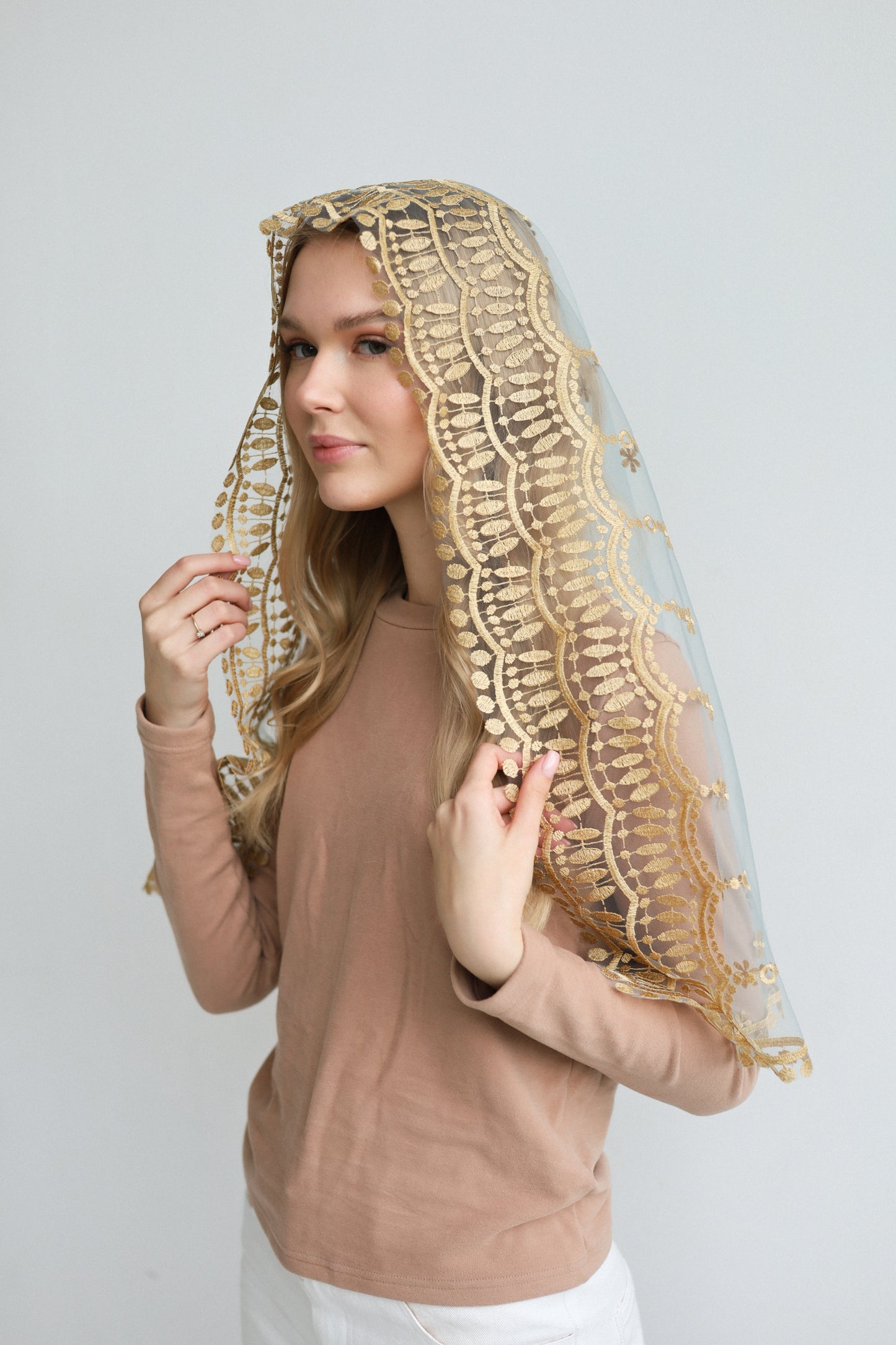 MANTILLA WITH JESUS ON THE BACK