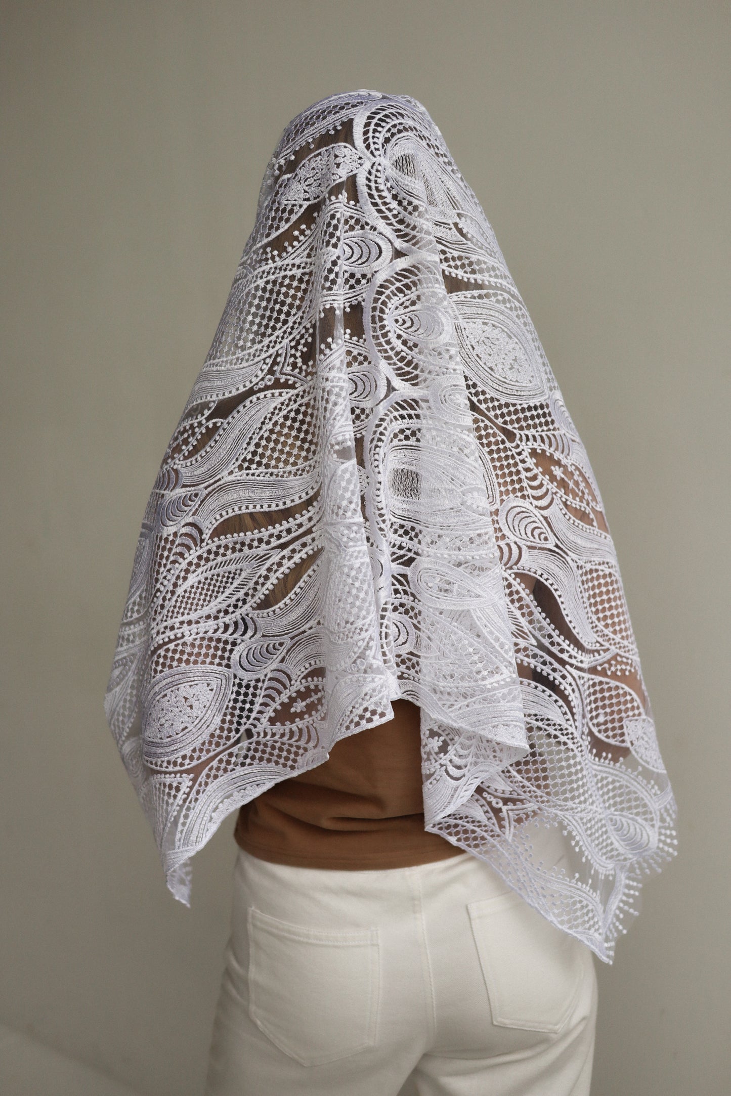 EXTRA LONG WHITE VEIL