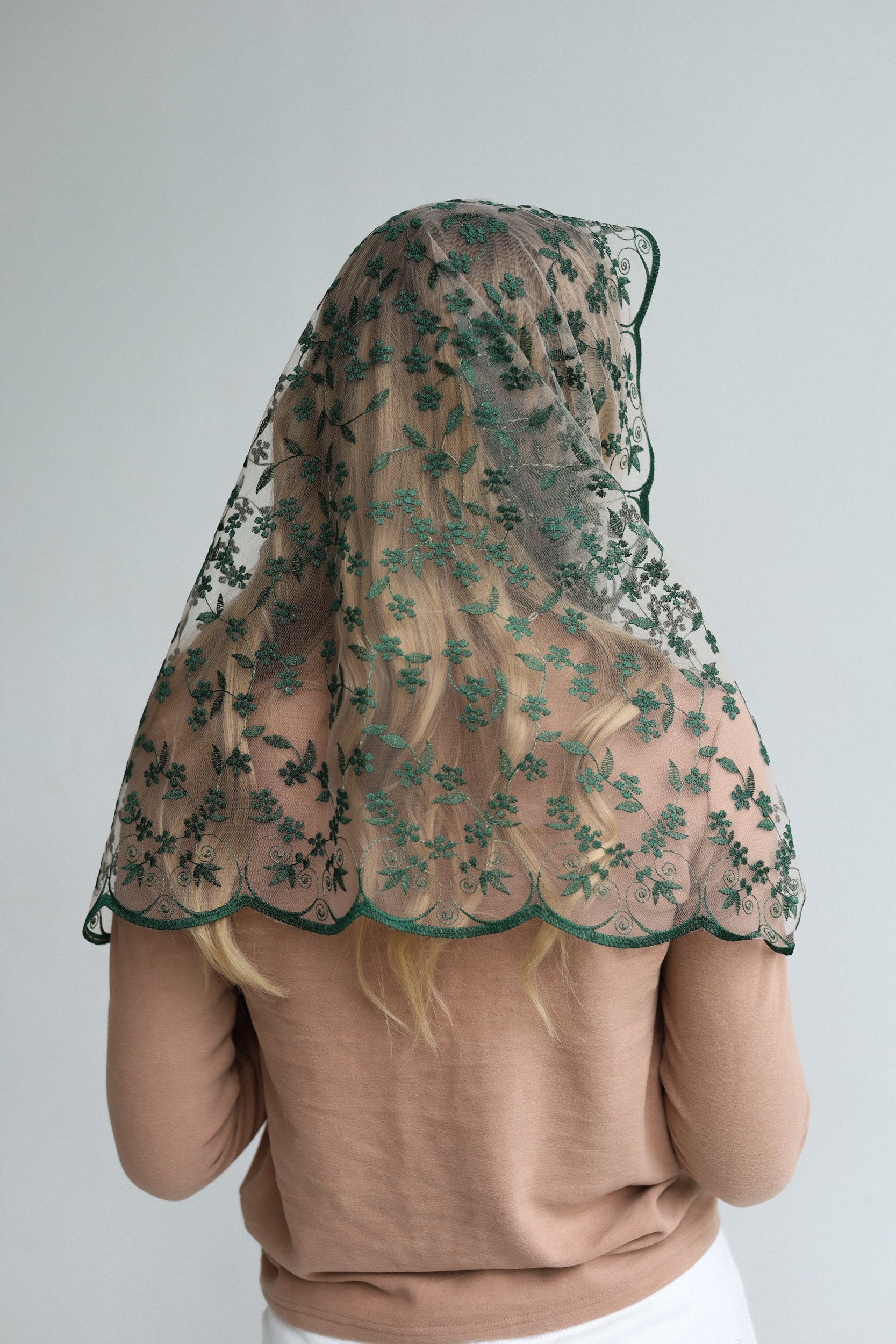 Green Infinity Mantilla - MariaVeils
