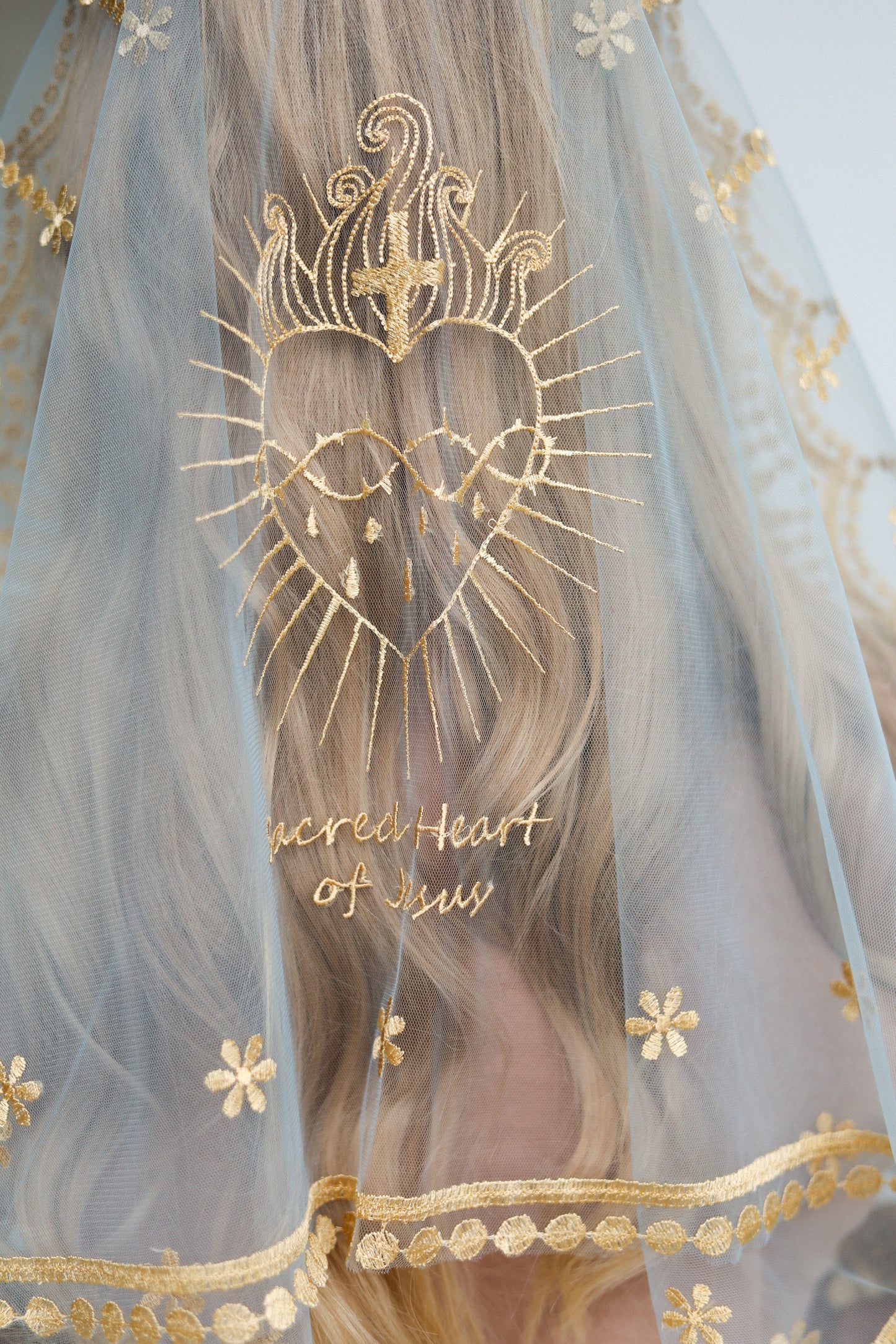 VEIL WITH SACRED HEART EMBROIDERY