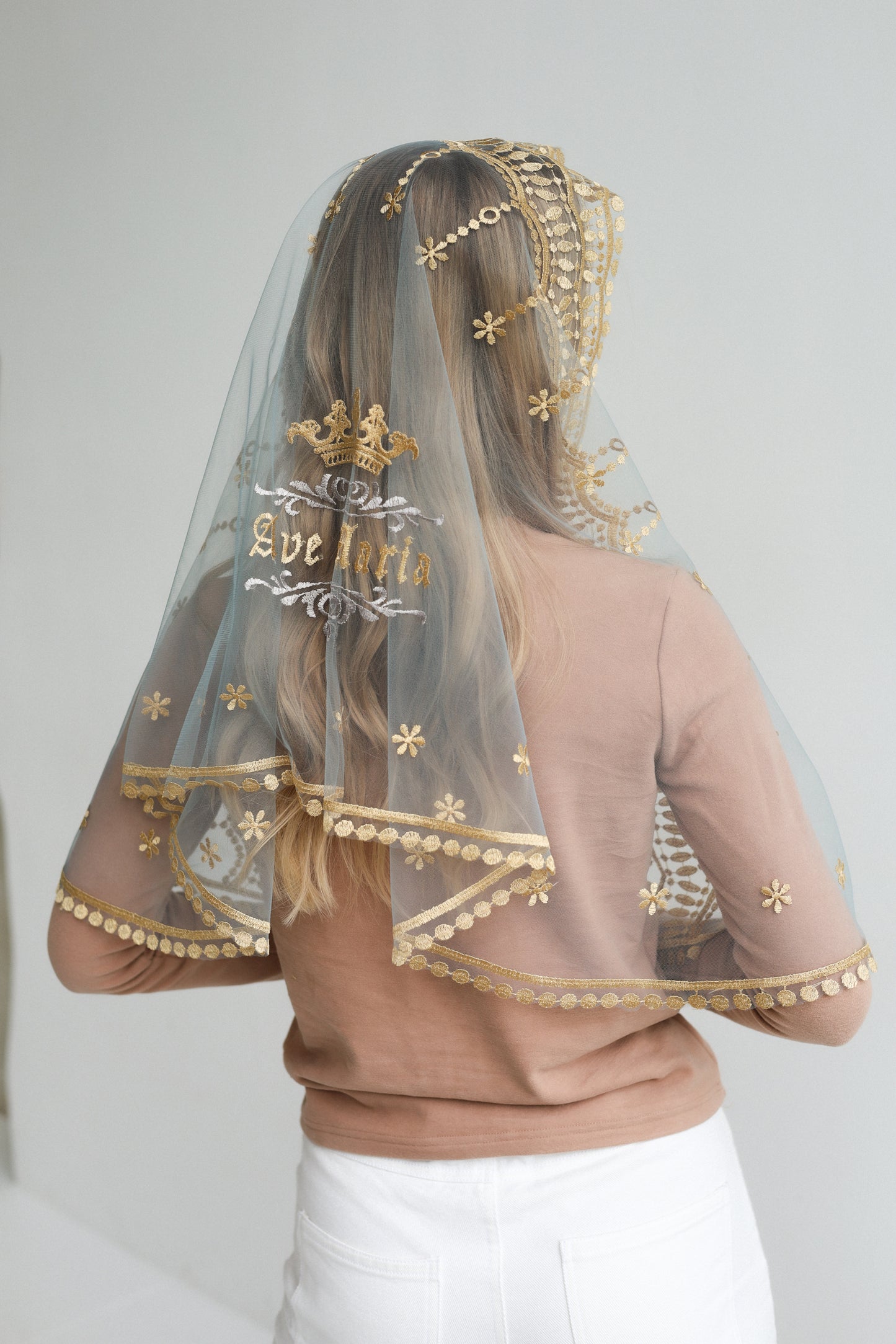 AVE MARIA EMBROIDERY VEIL
