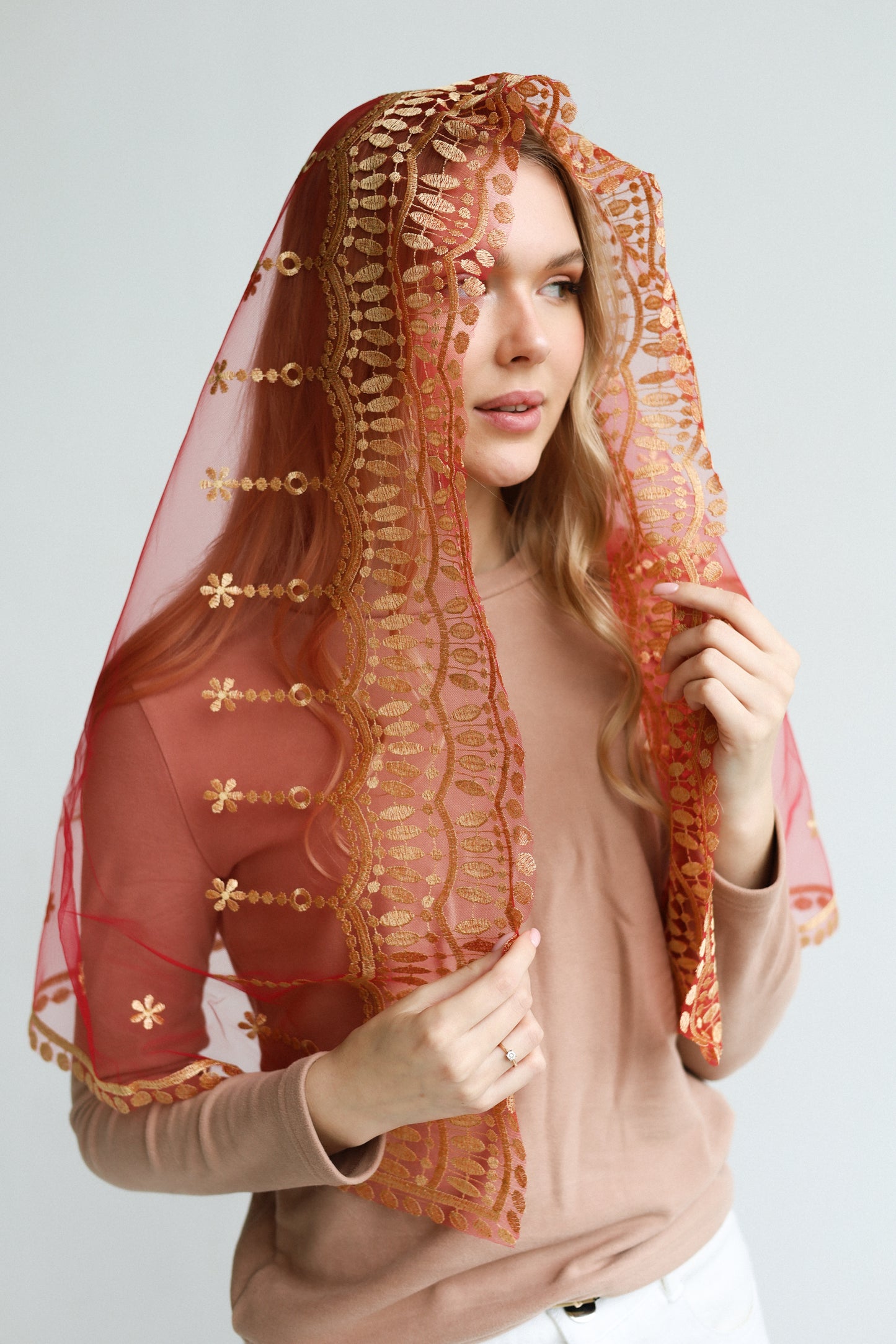 AVE MARIA EMBROIDERY VEIL