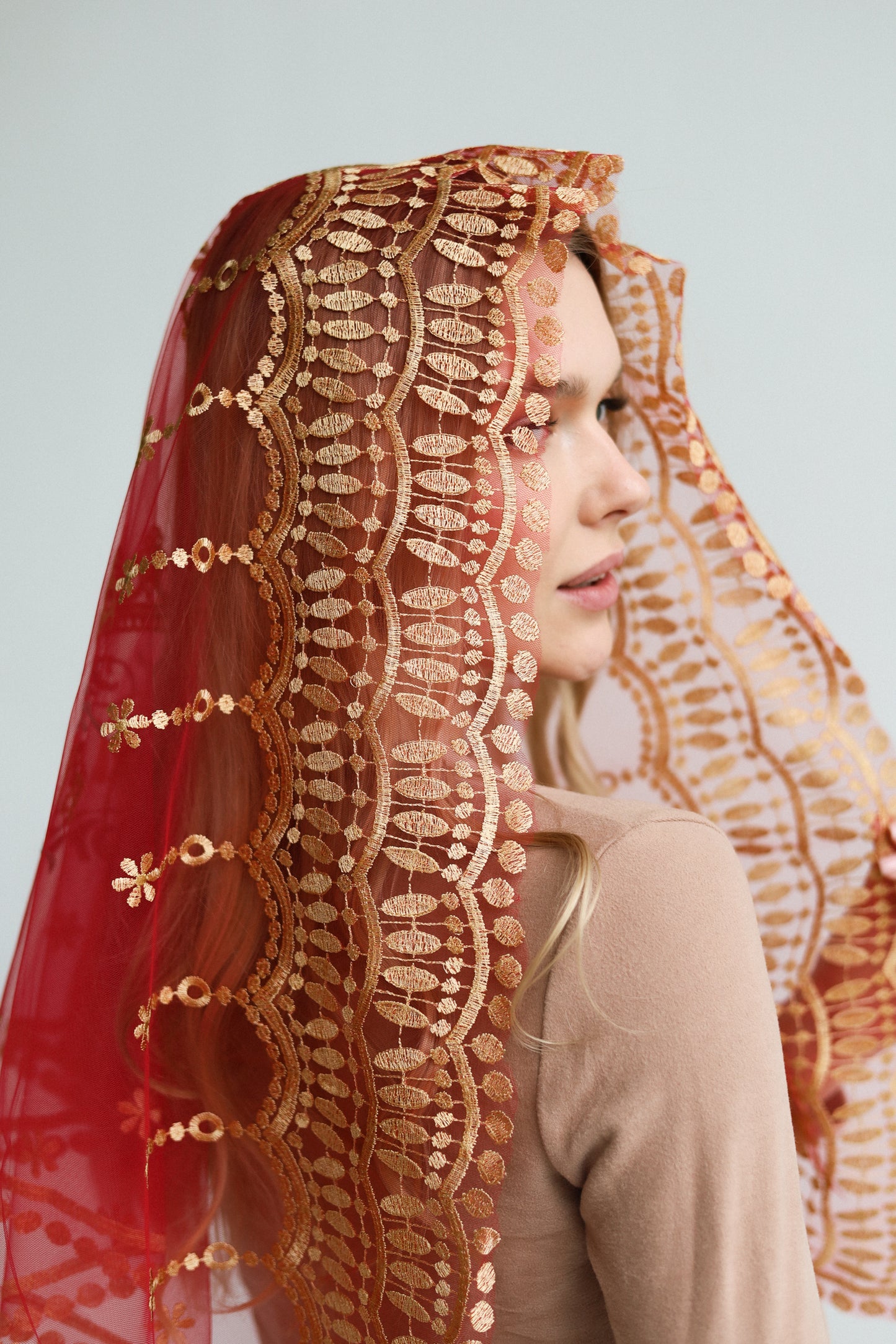 AVE MARIA EMBROIDERY VEIL