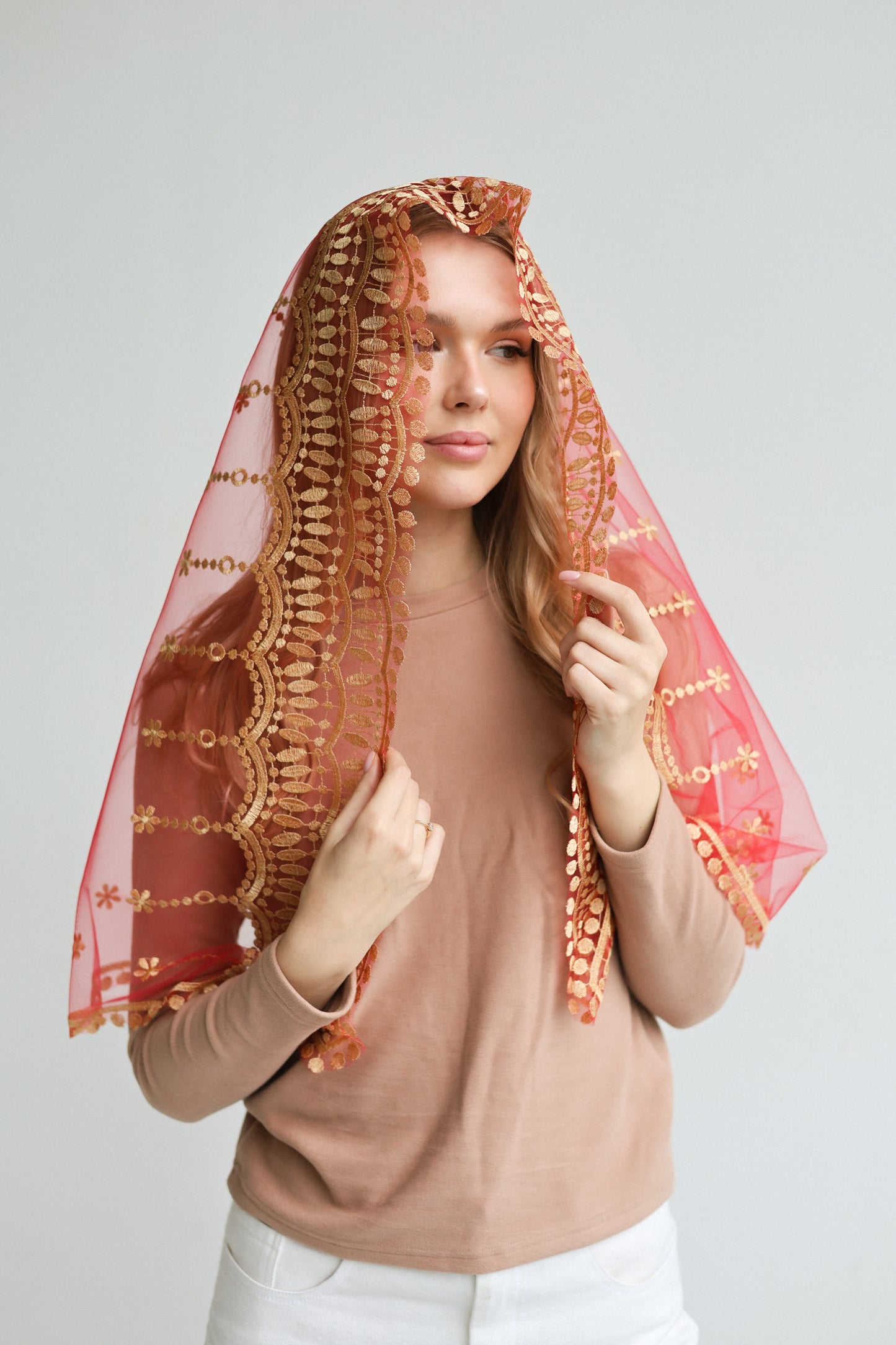 VEIL WITH SACRED HEART