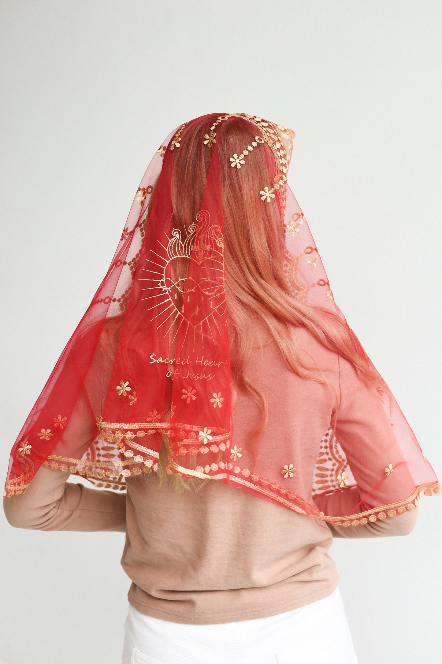 VEIL WITH SACRED HEART