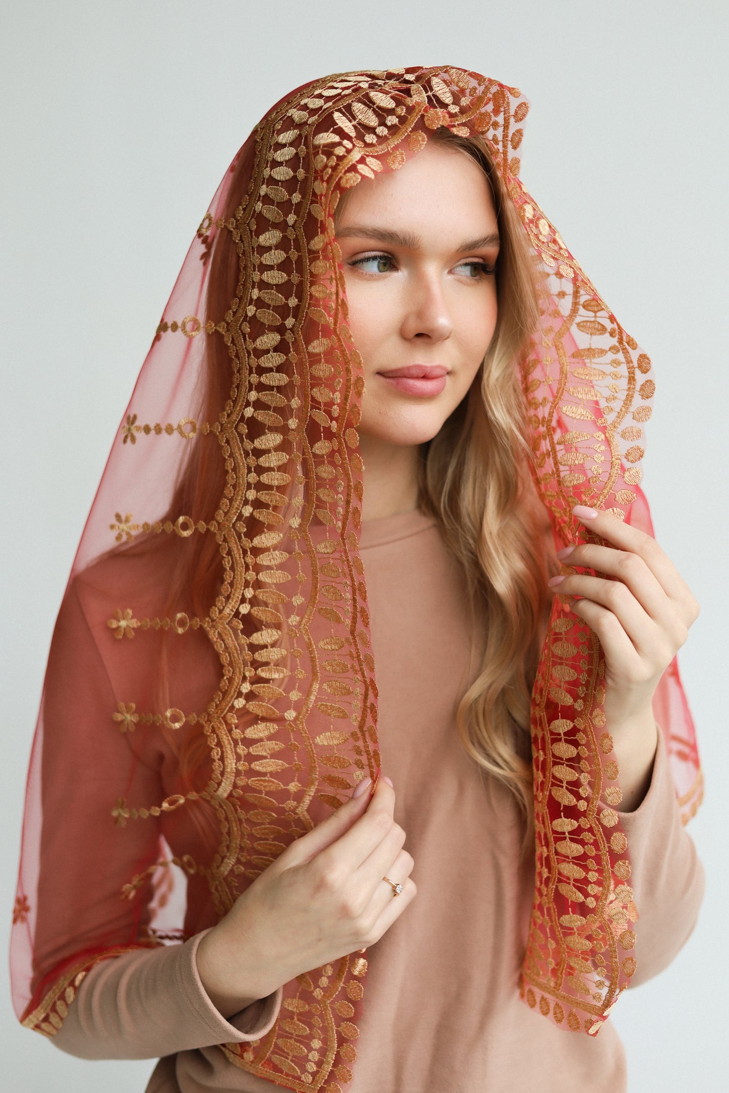 RED VEIL WITH JESUS