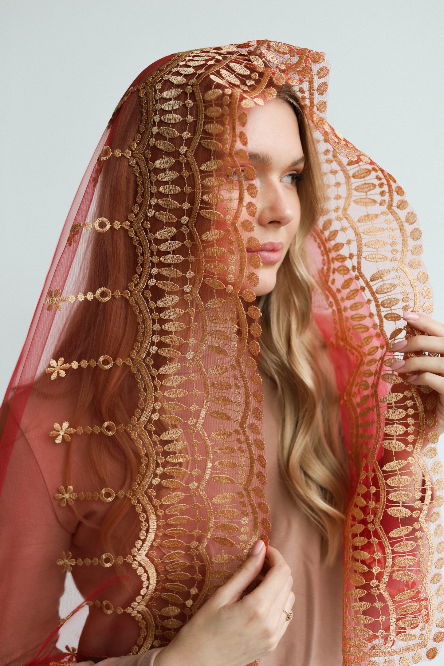 RED VEIL WITH JESUS