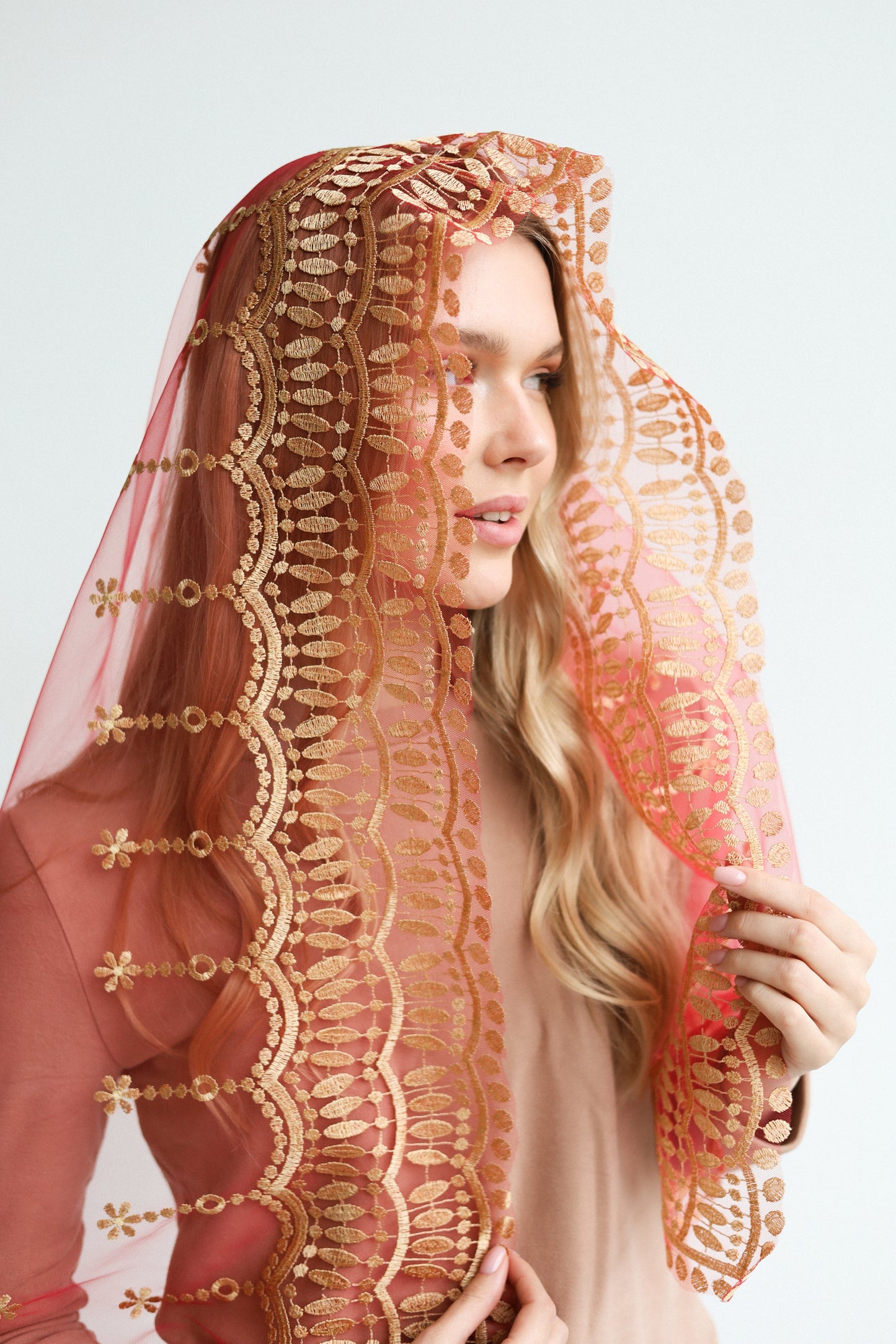 RED VEIL WITH JESUS
