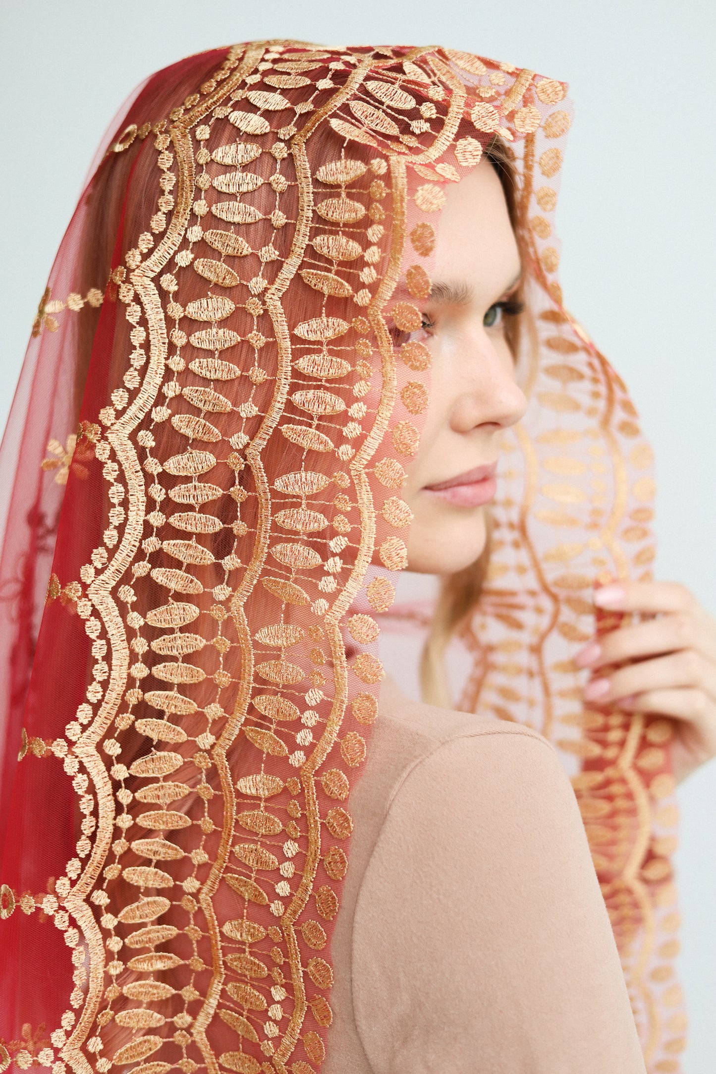 RED VEIL WITH JESUS