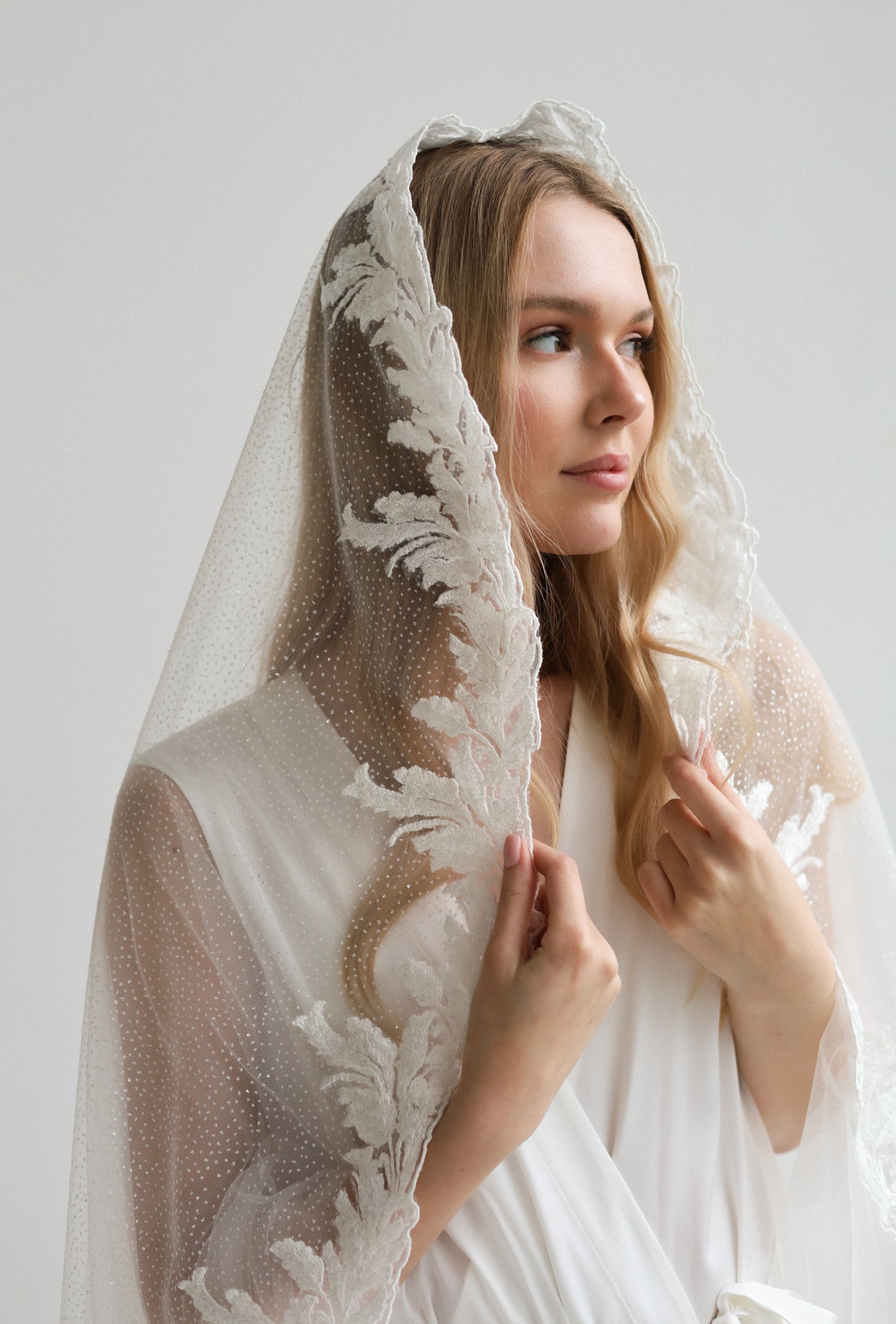 ADDISON WEDDING VEIL - MariaVeils