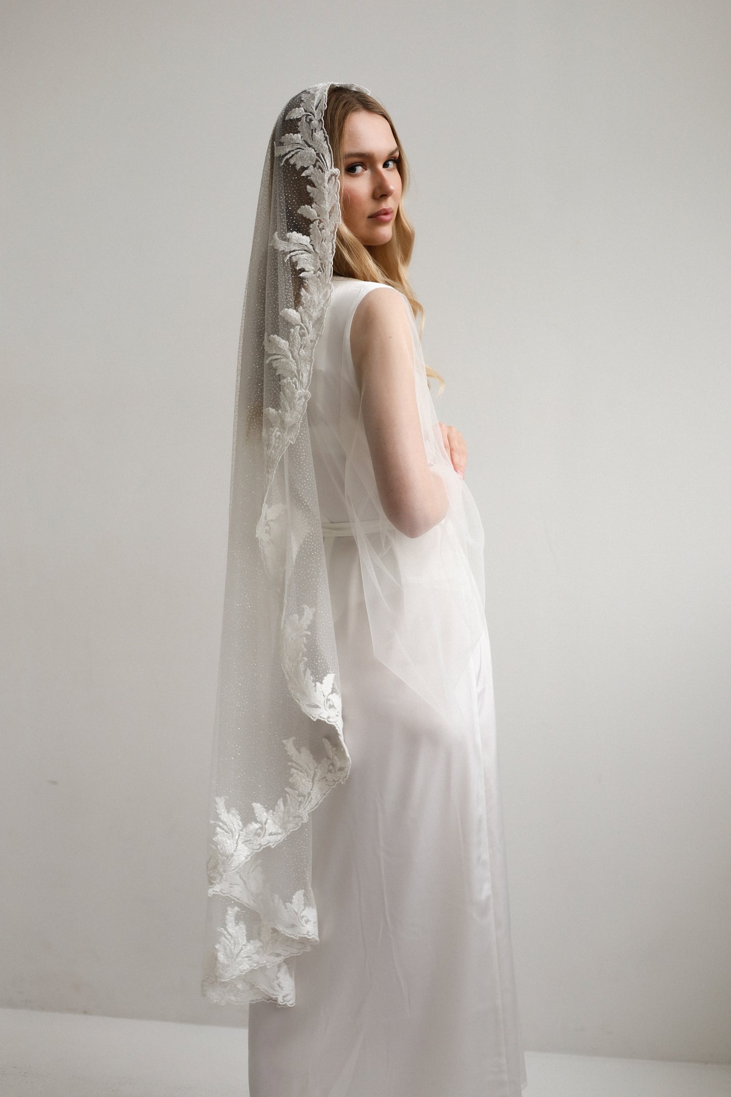 ADDISON WEDDING VEIL - MariaVeils