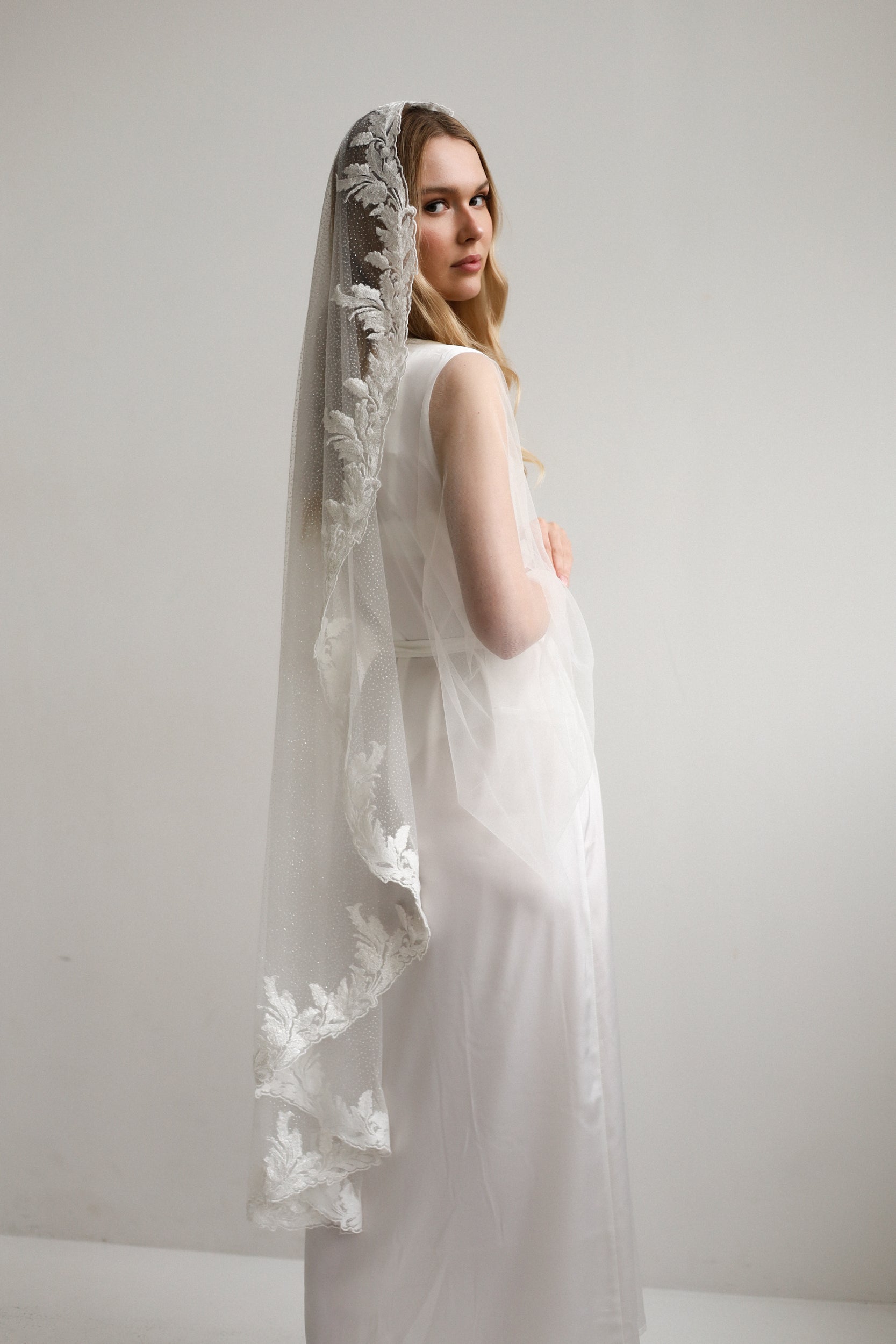 ADDISON WEDDING VEIL - MariaVeils